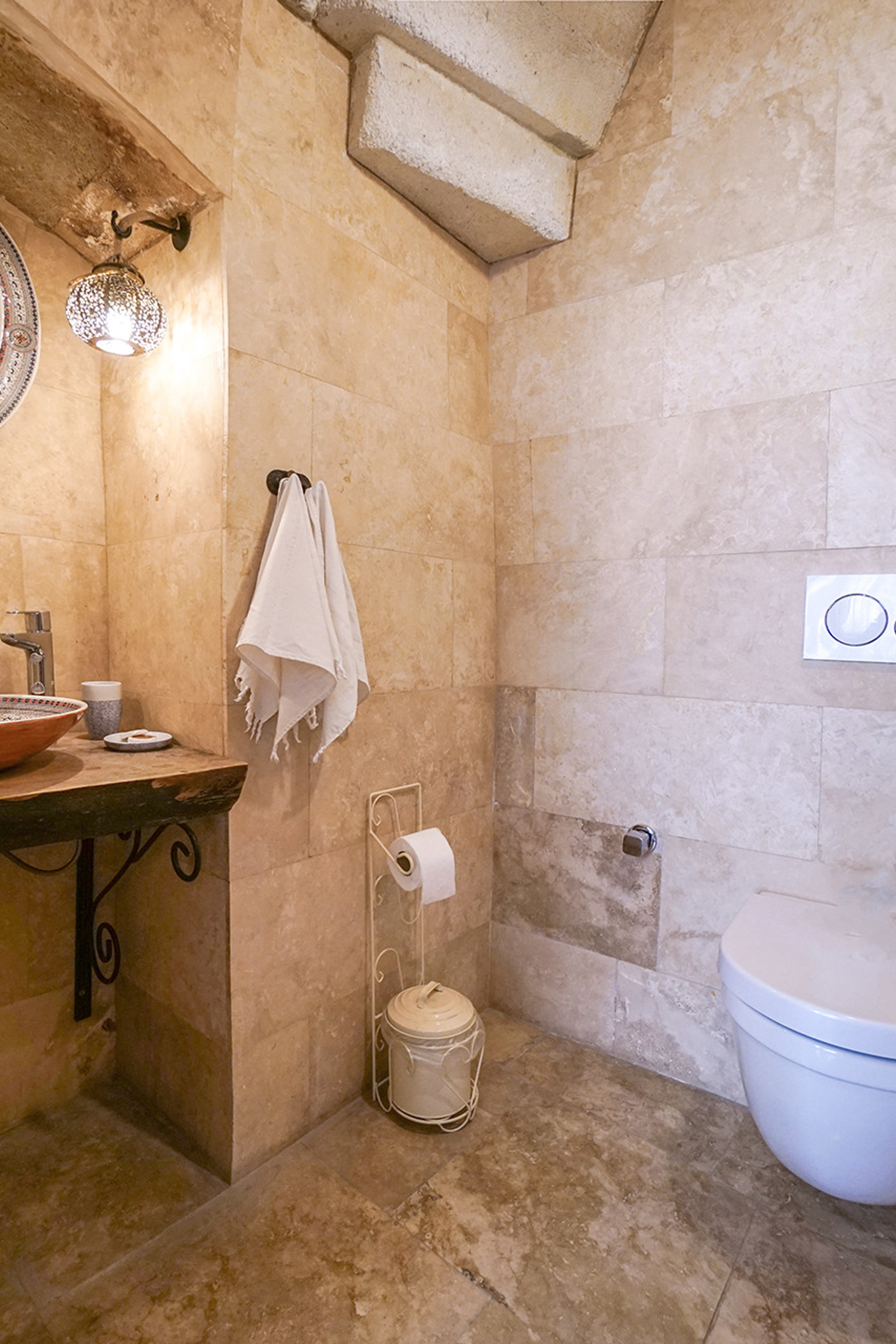 Pigeon Hotel. Владислав Ковальськи Фотограф