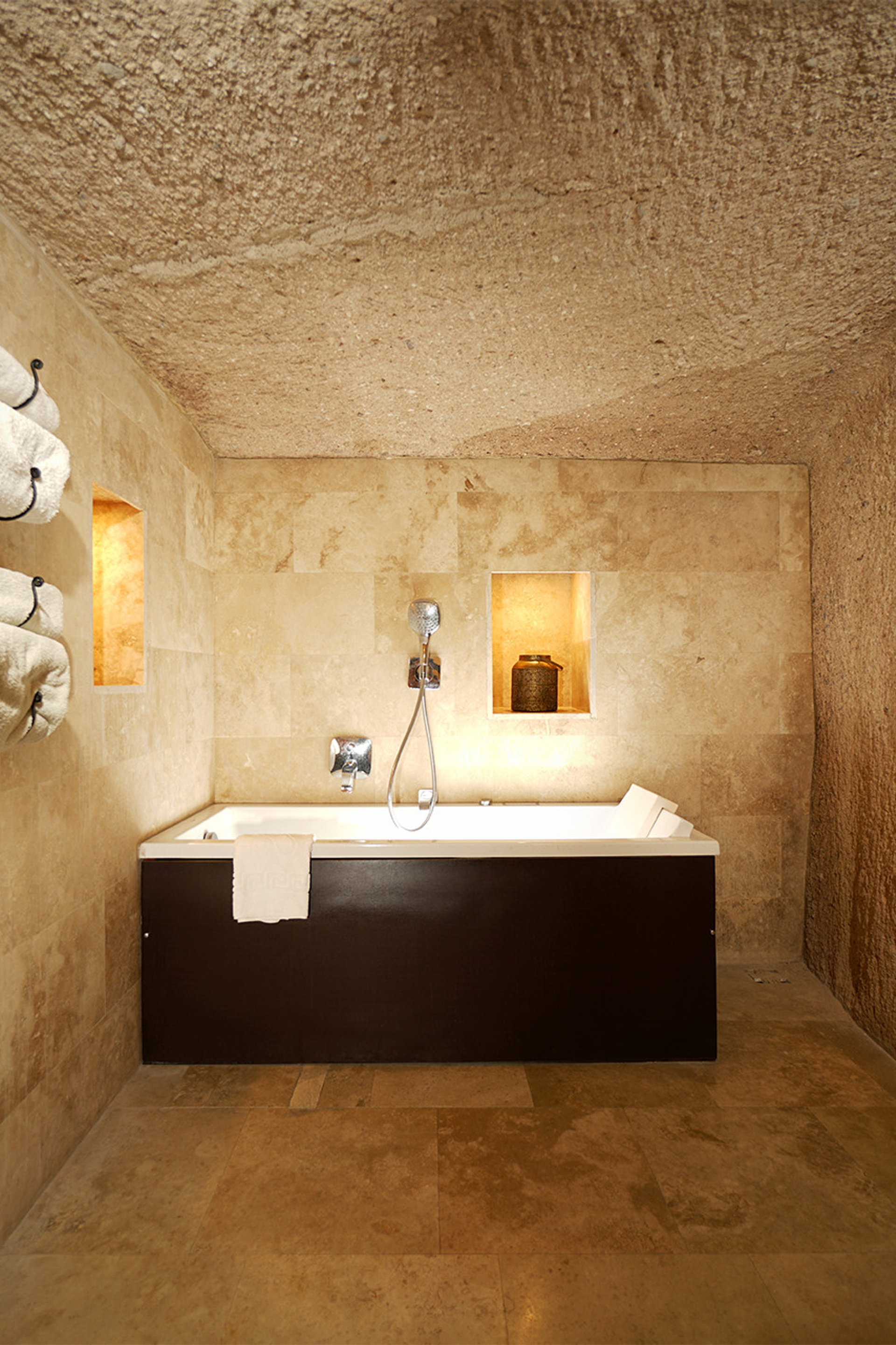 Pigeon Hotel. Владислав Ковальськи Фотограф