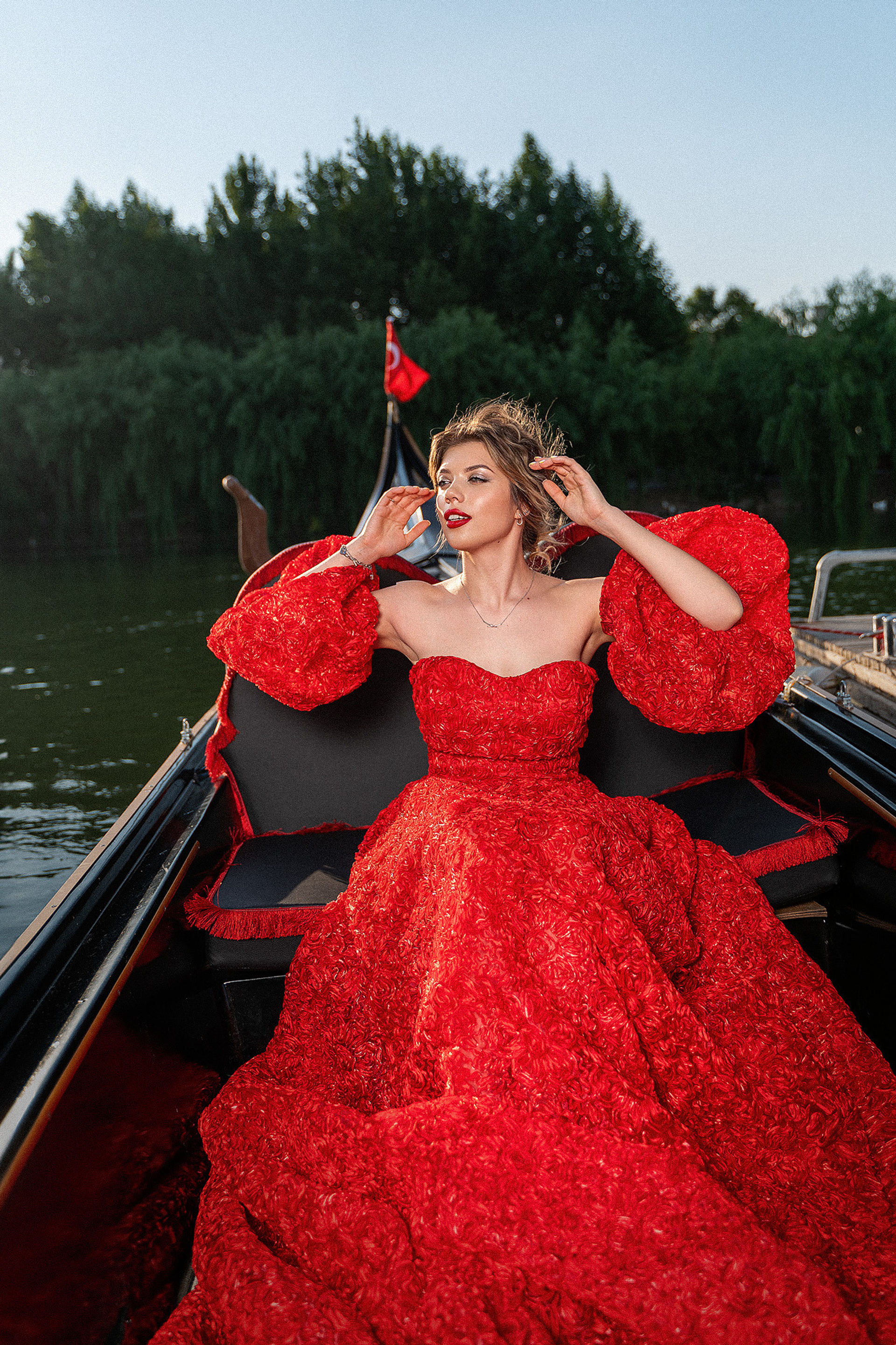 Gondola. Kovalski Group