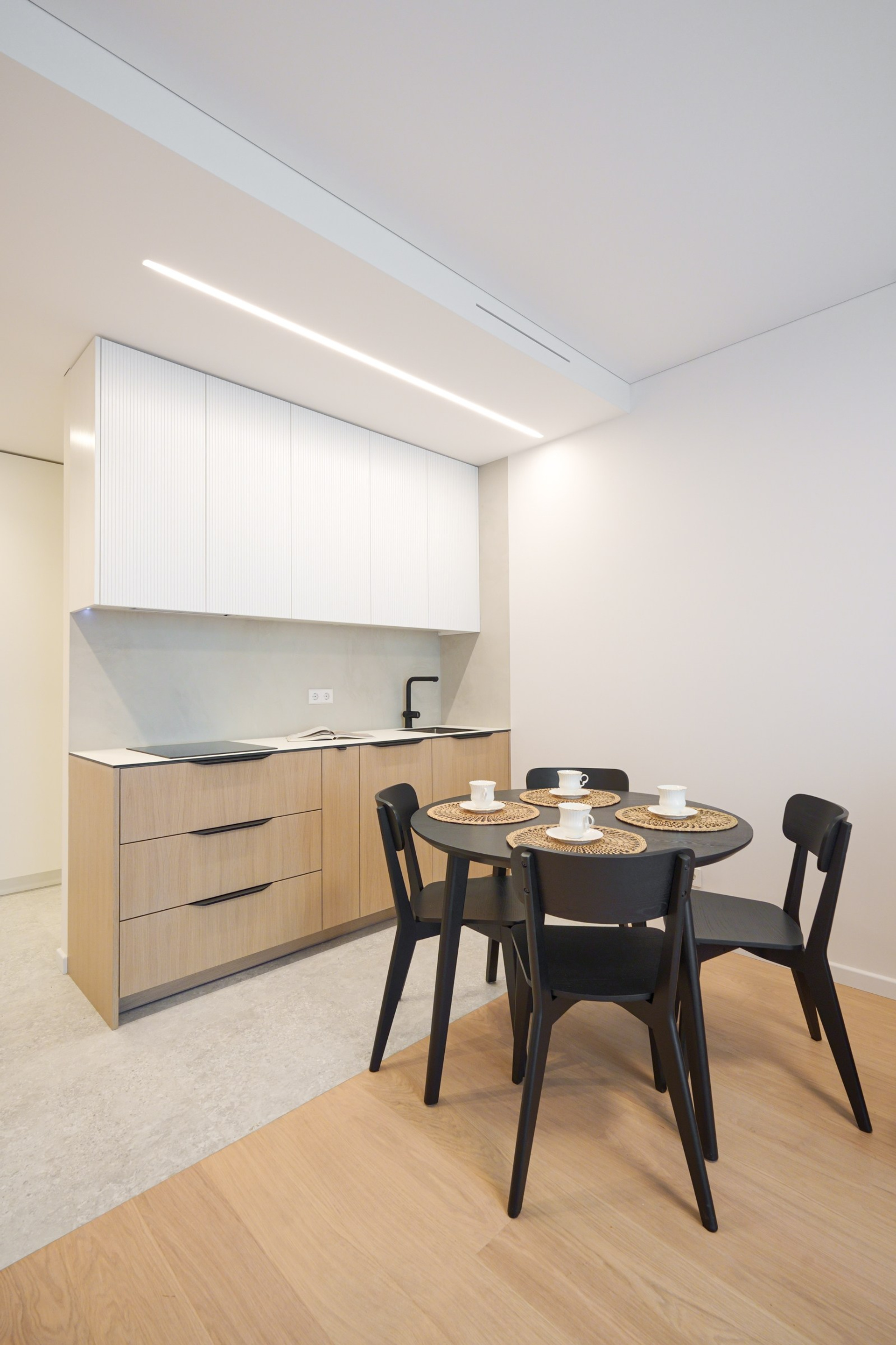 N.Lentvaris. Elina Sapiega fotografė Vilniuje