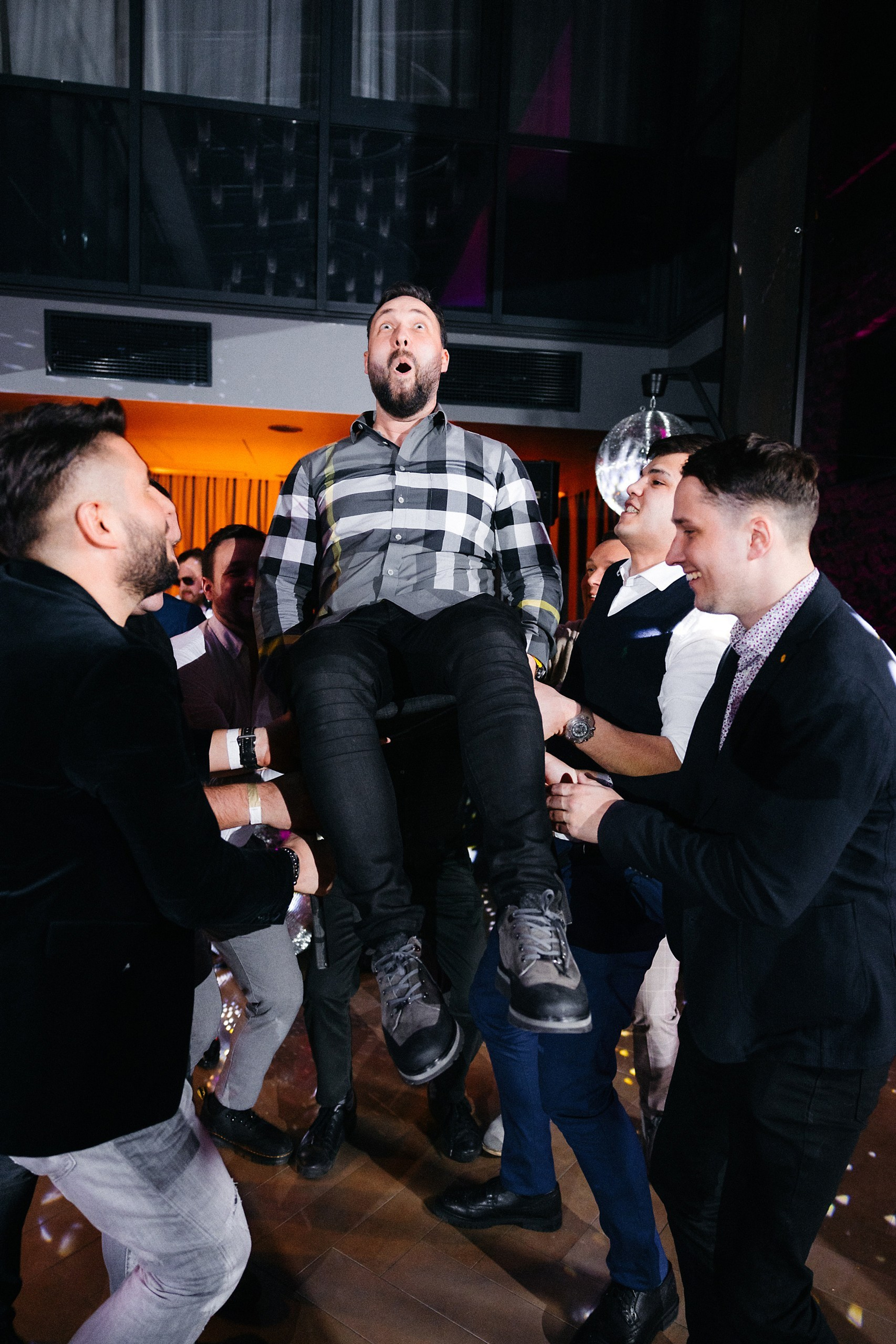 Свежие и последние фотосессии и видео-контент. Евгений Тимофеев | Свадебный и контент-фотограф и видеограф в Риге