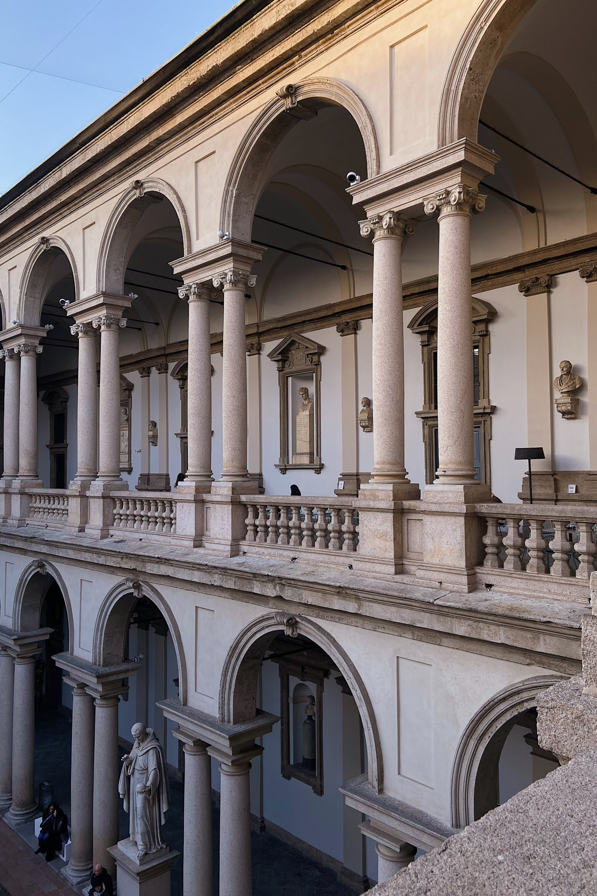 Quiet arches in the courtyard of the Pinacoteca di Brera
