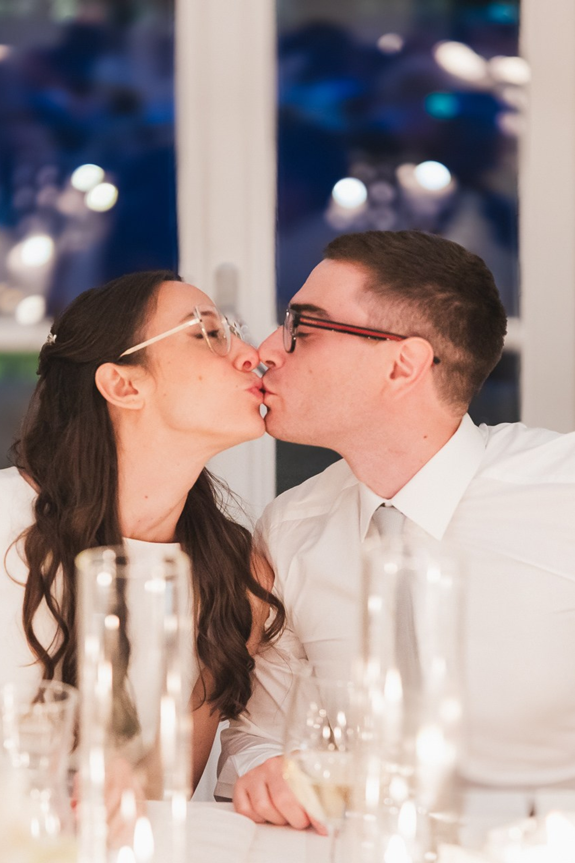 Matrimonio Bohémien Palazzo Storico Milano | Emme Studios. Fotografa di matrimonio a Milano e in Lombardia. Racconto matrimoni con uno stile naturale, elegante e senza pose forzate