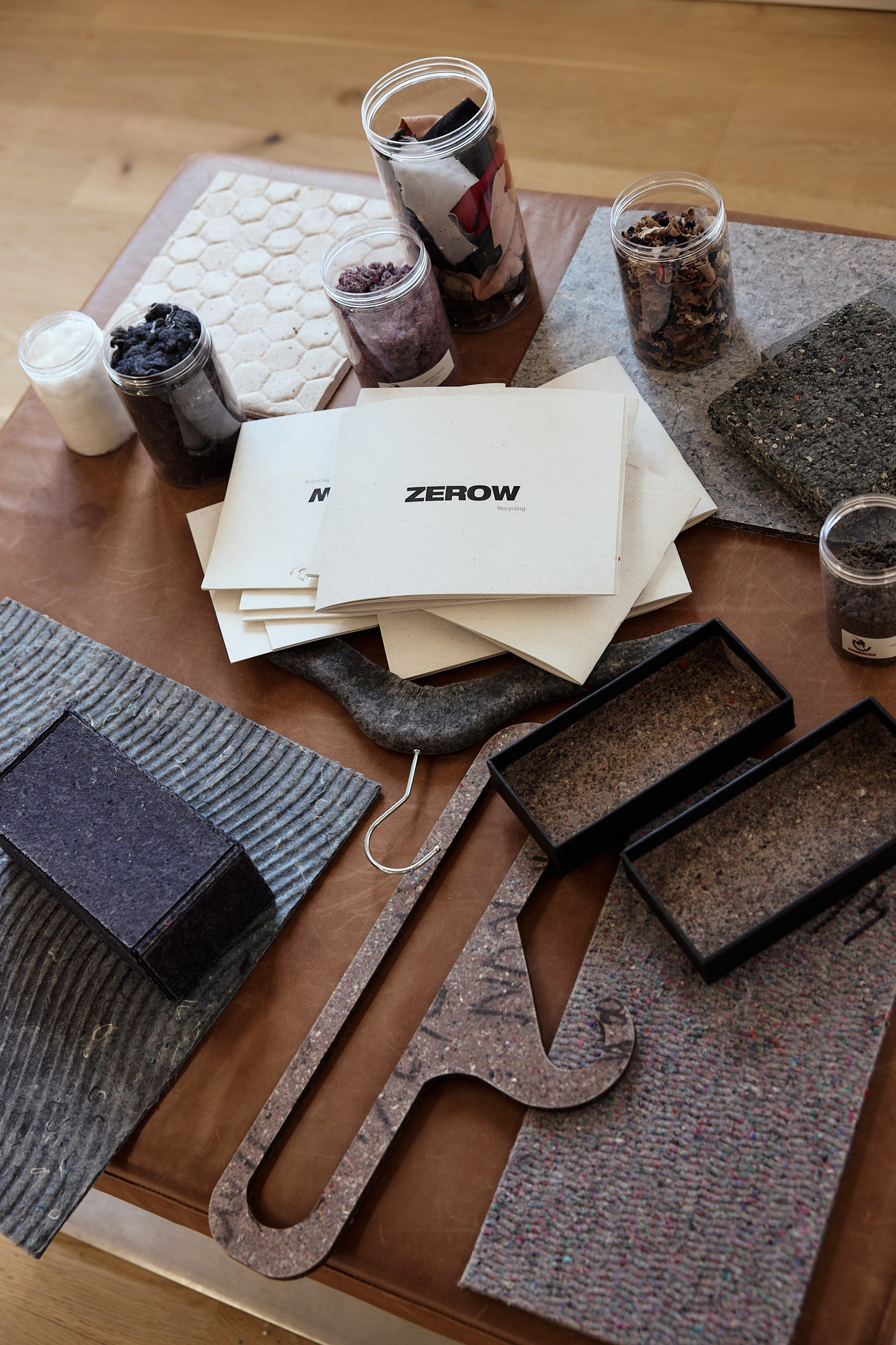 Zerow pop-up opening