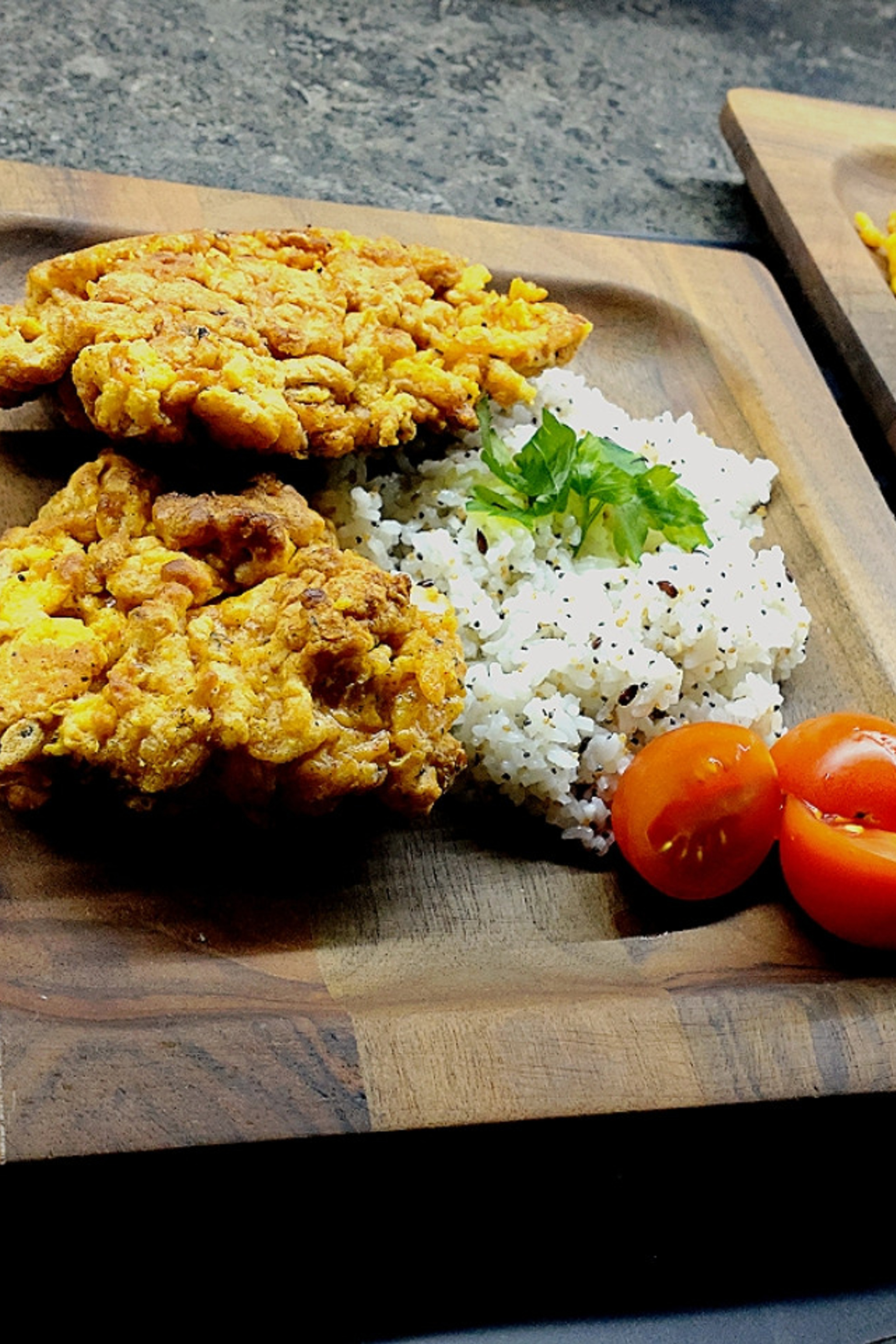 на такой тарелке все вкуснее…)