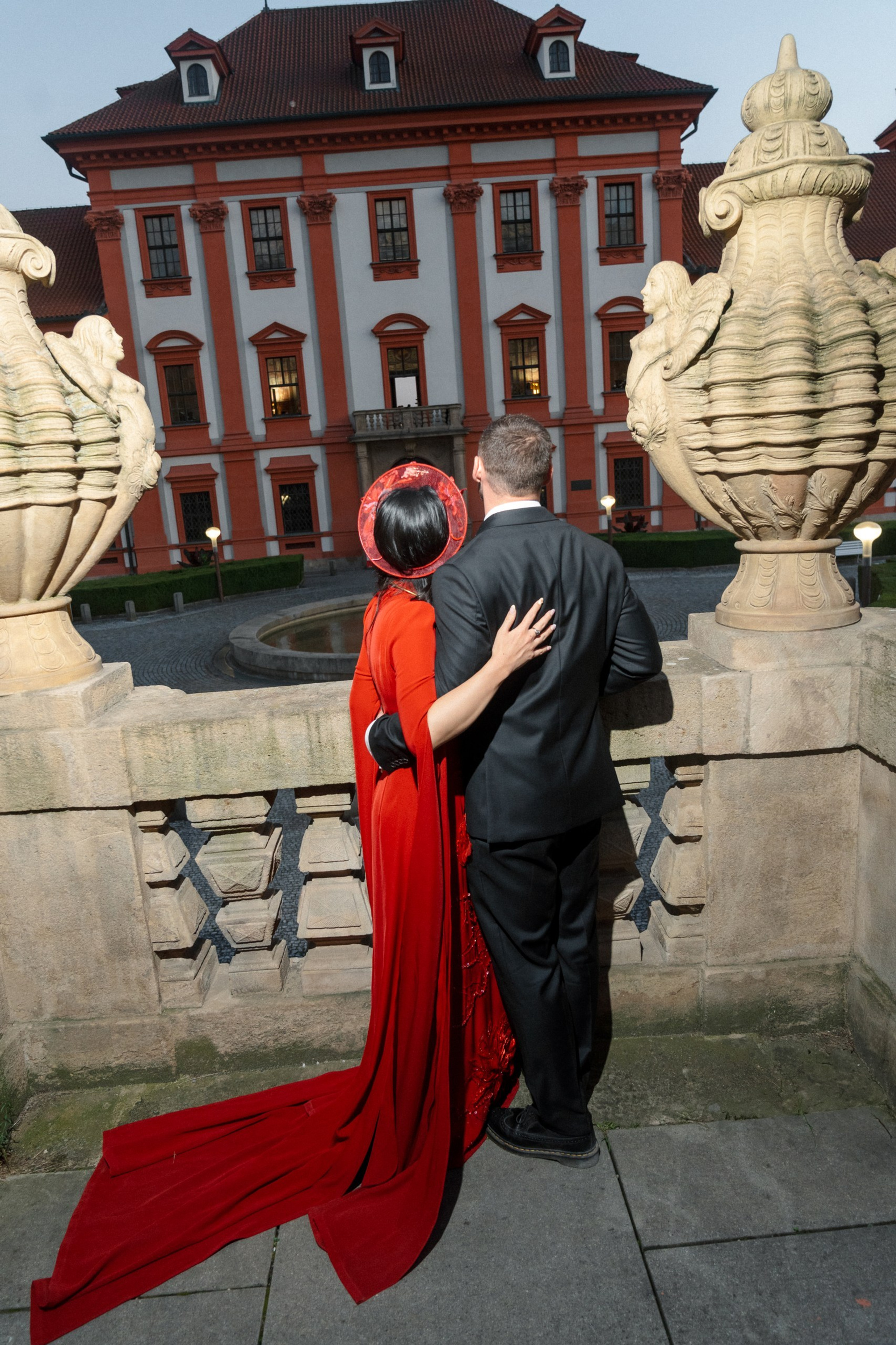 Heartfelt Testimonials for RAW Studio - Vienna's Premier Wedding Photo. Raw Studio: Capturing Elegant weddings accross Europe