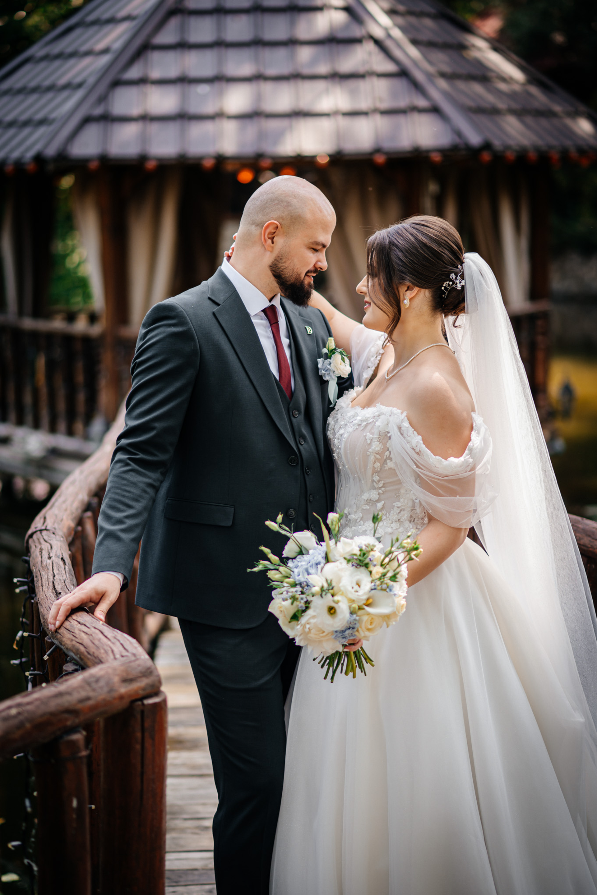 Victoria & Denis