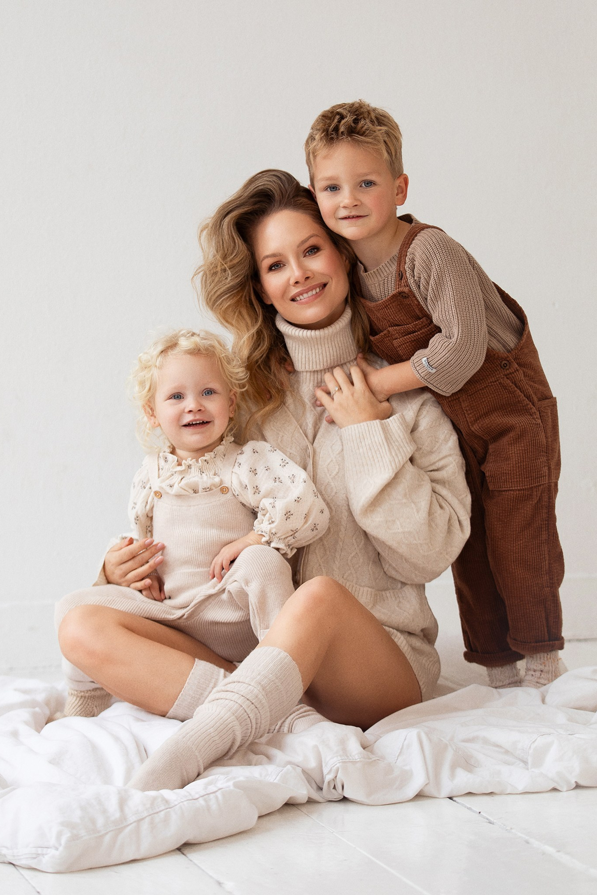 Stories. Women and maternity photographer in Brussels, Belgium