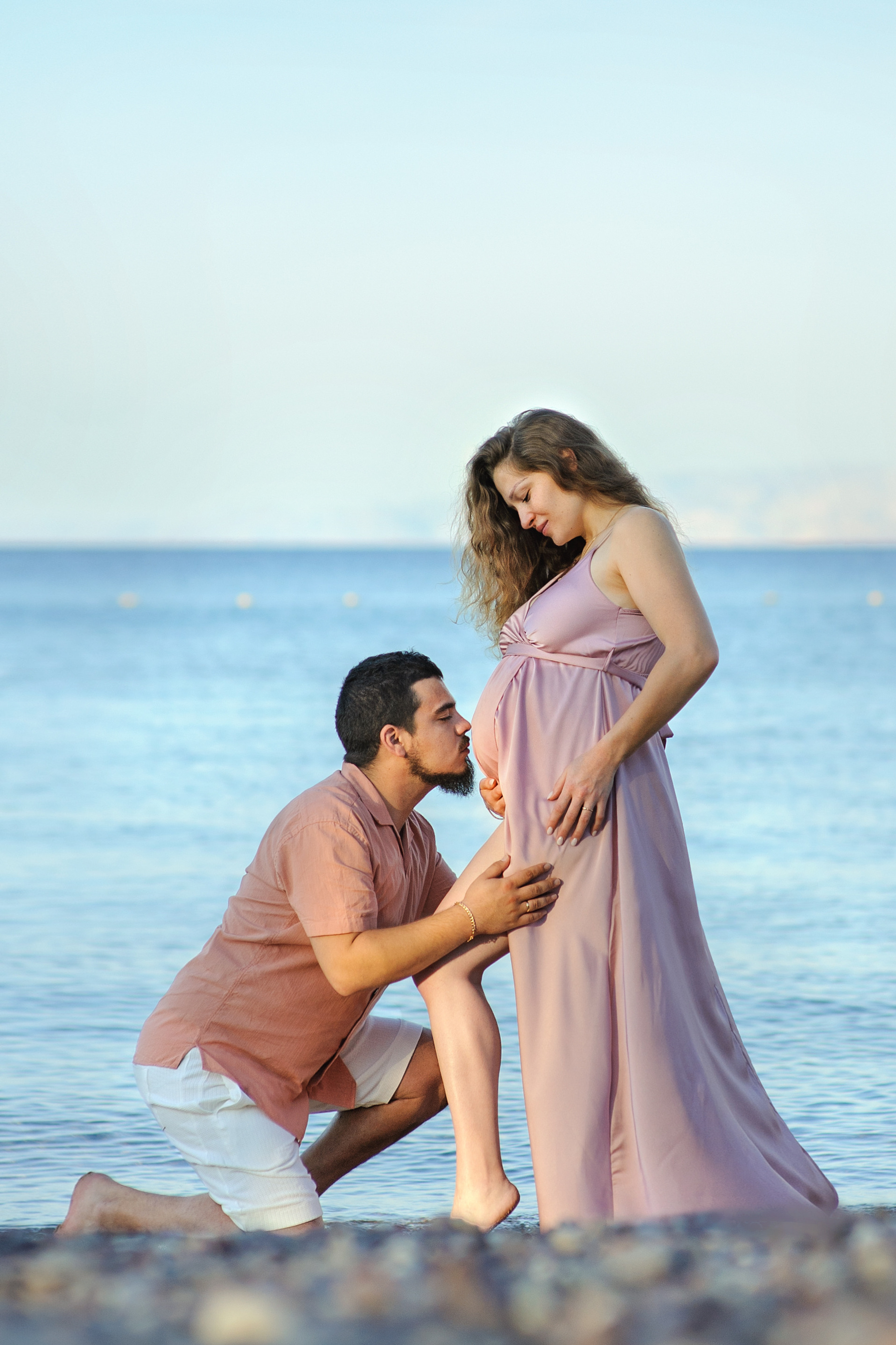 Pregnancy photoshooting on the sea beach for Julia & Dmytriy