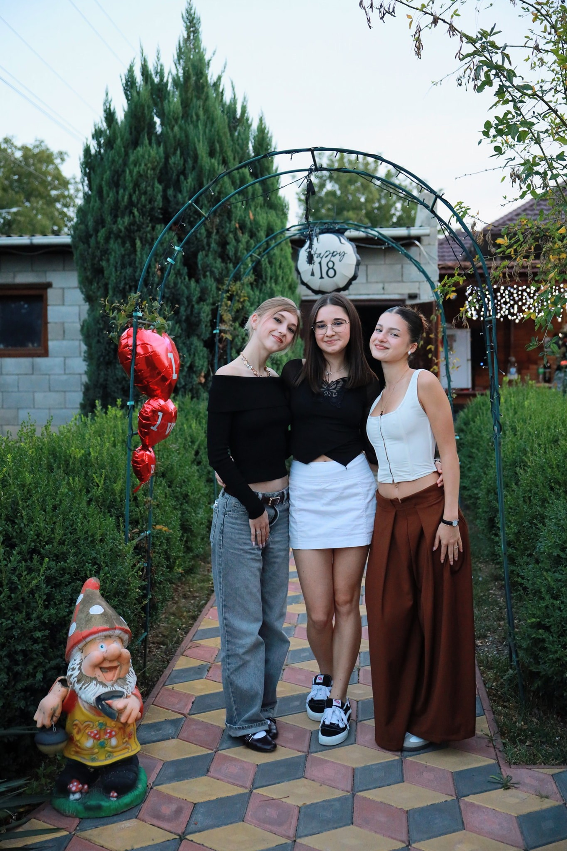 Alika Dia- Fotograf în Republica Moldova, Strășeni