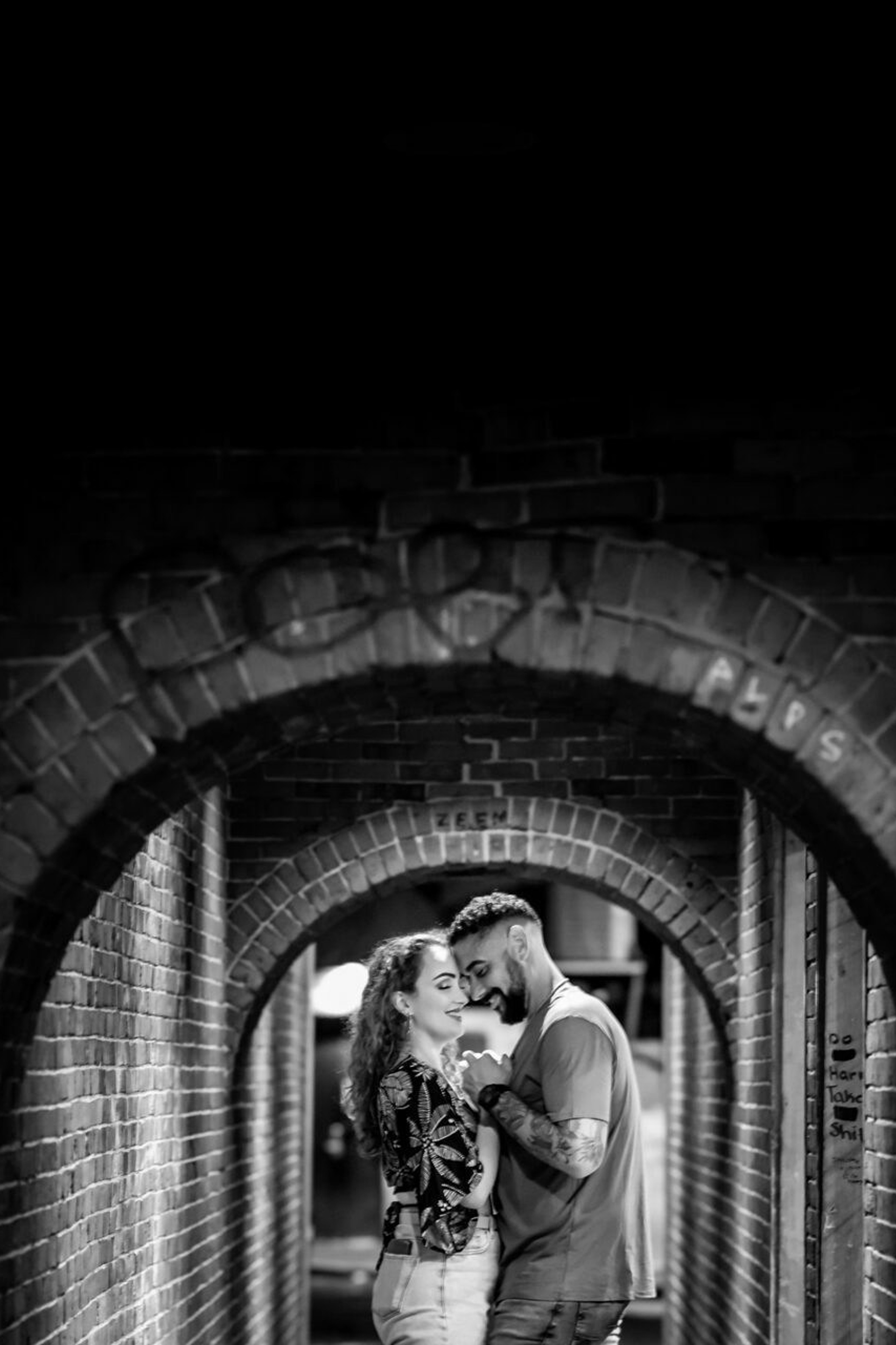 Exploring Love’s Canvas: Nagila and Ewerton’s Boston Photoshoot at&nbsp;Fan Pier Park