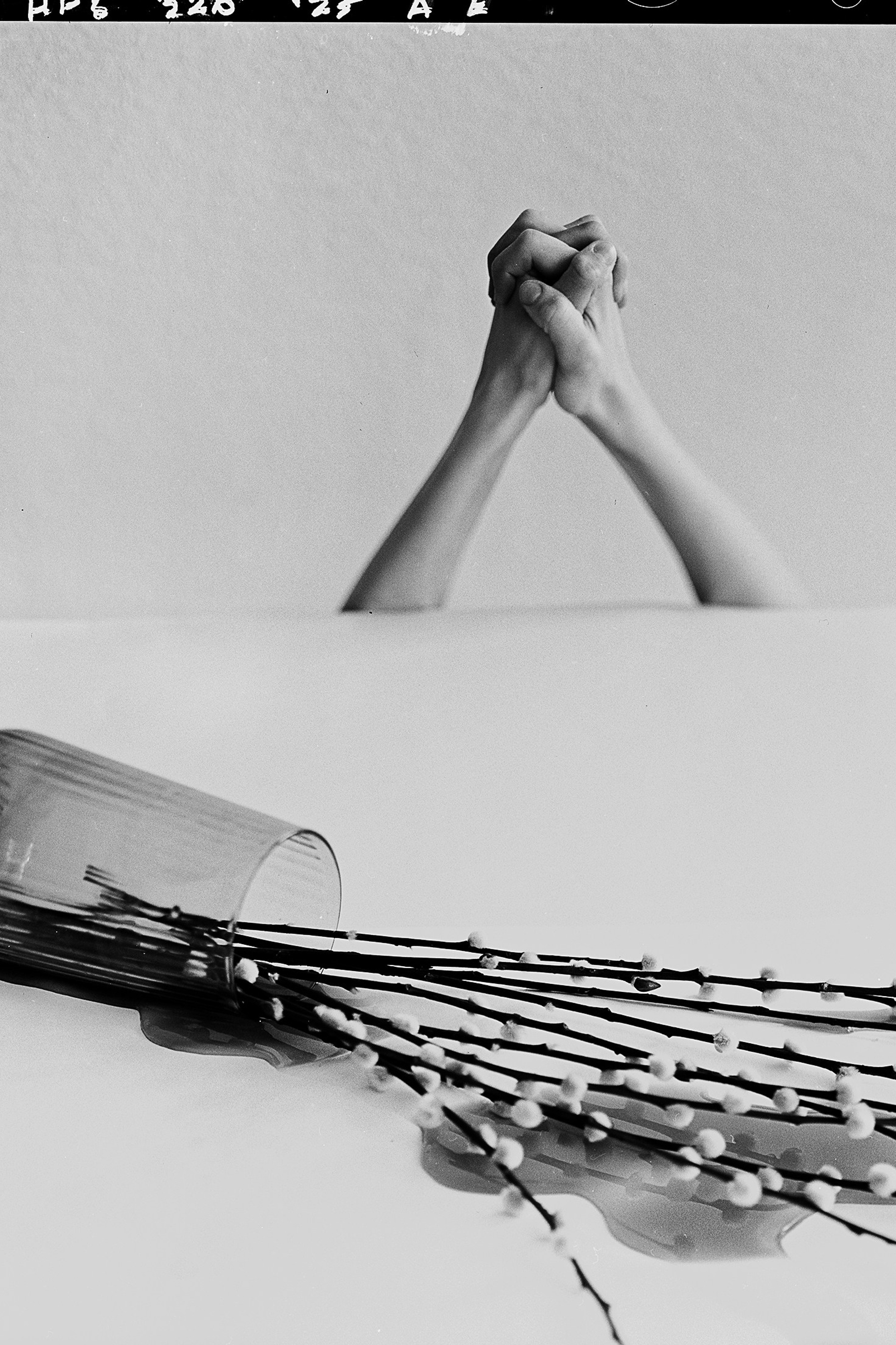Hands. Igor Mokhovyk — Portrait Photographer in Germany (Berlin and Worldwide