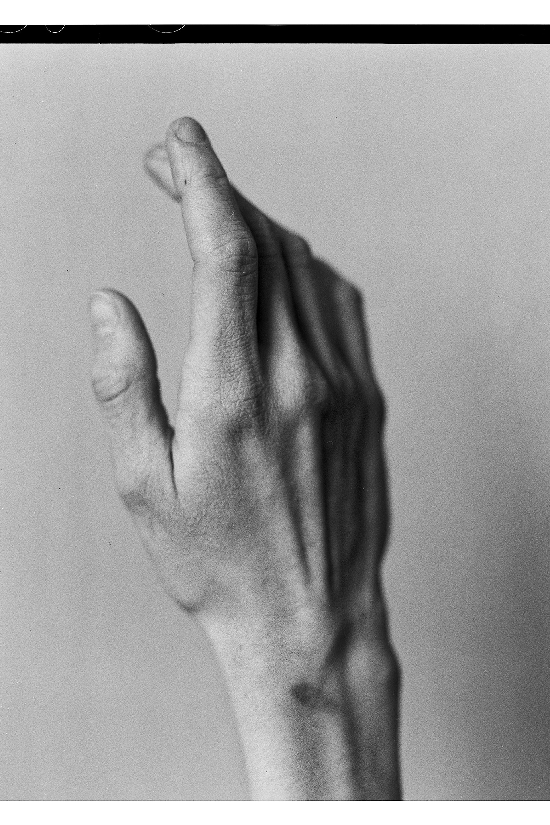 Hands. Igor Mokhovyk — Portrait Photographer in Germany (Berlin and Worldwide
