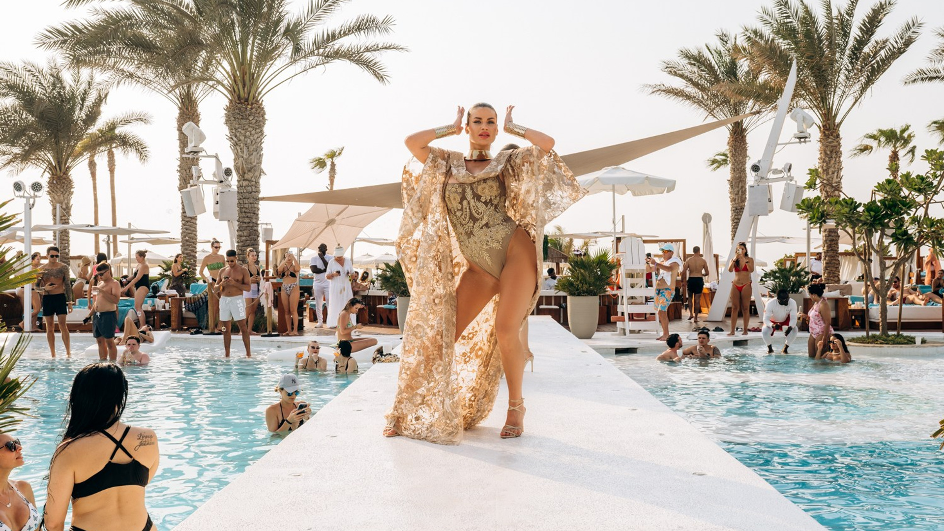 Beach Clubs & Lifestyle