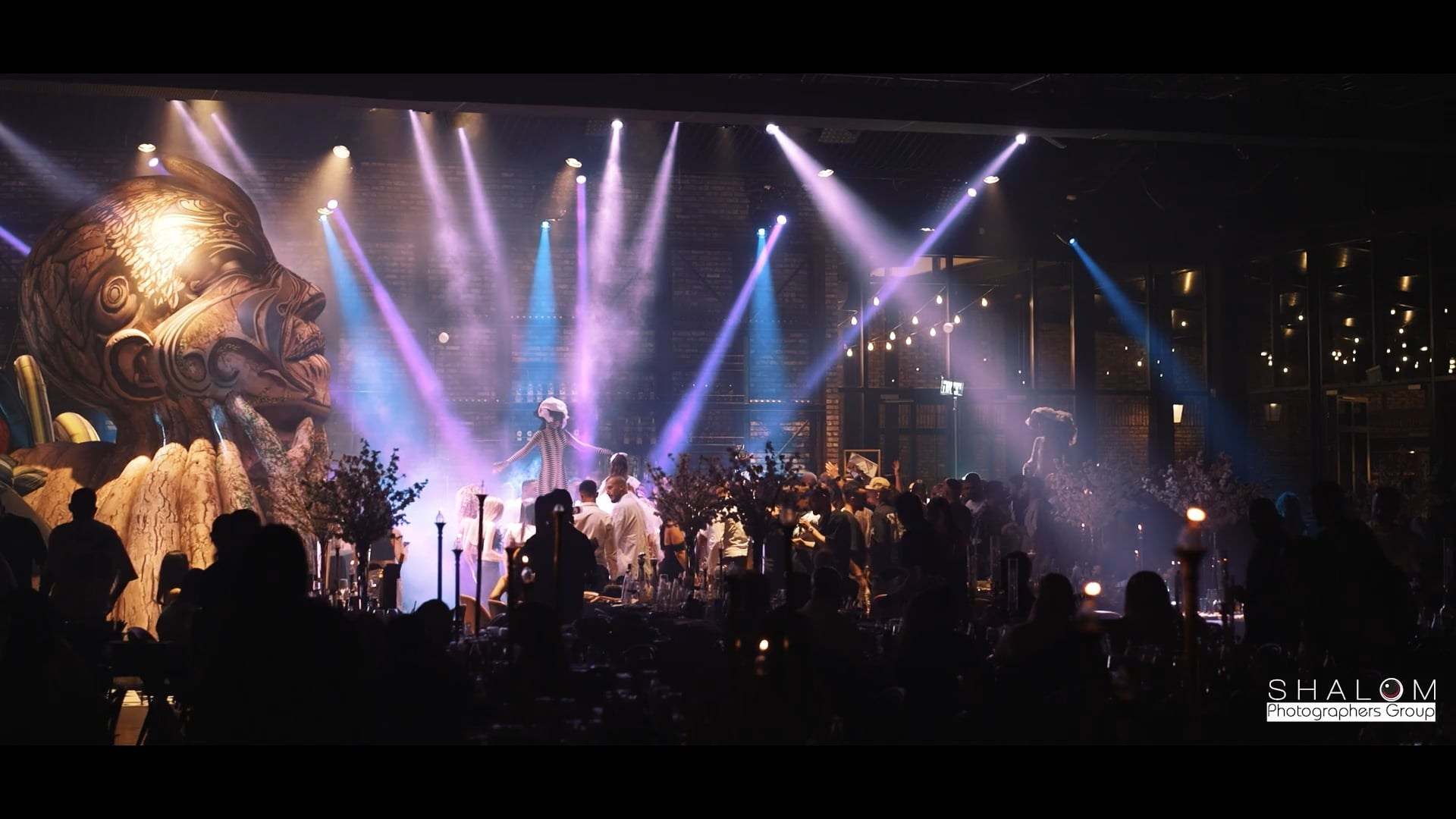 VIA / BASICO. Wedding and events photographers Studio Shalom