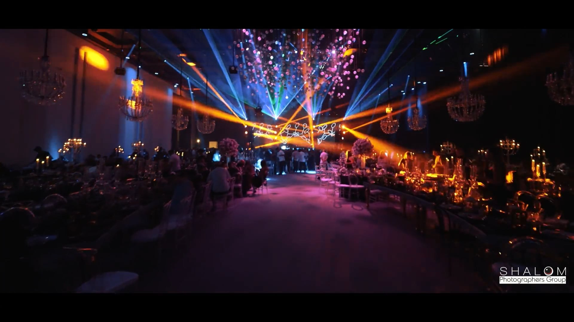 VIA / BASICO. Wedding and events photographers Studio Shalom