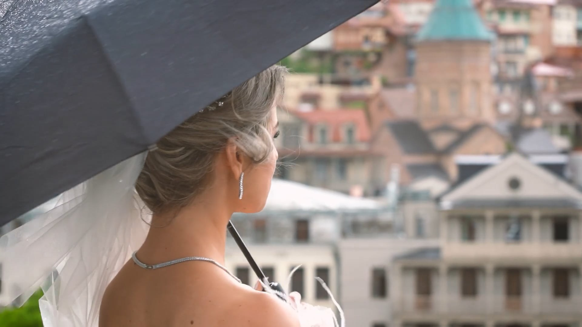 Video. Photographer in Tbilisi