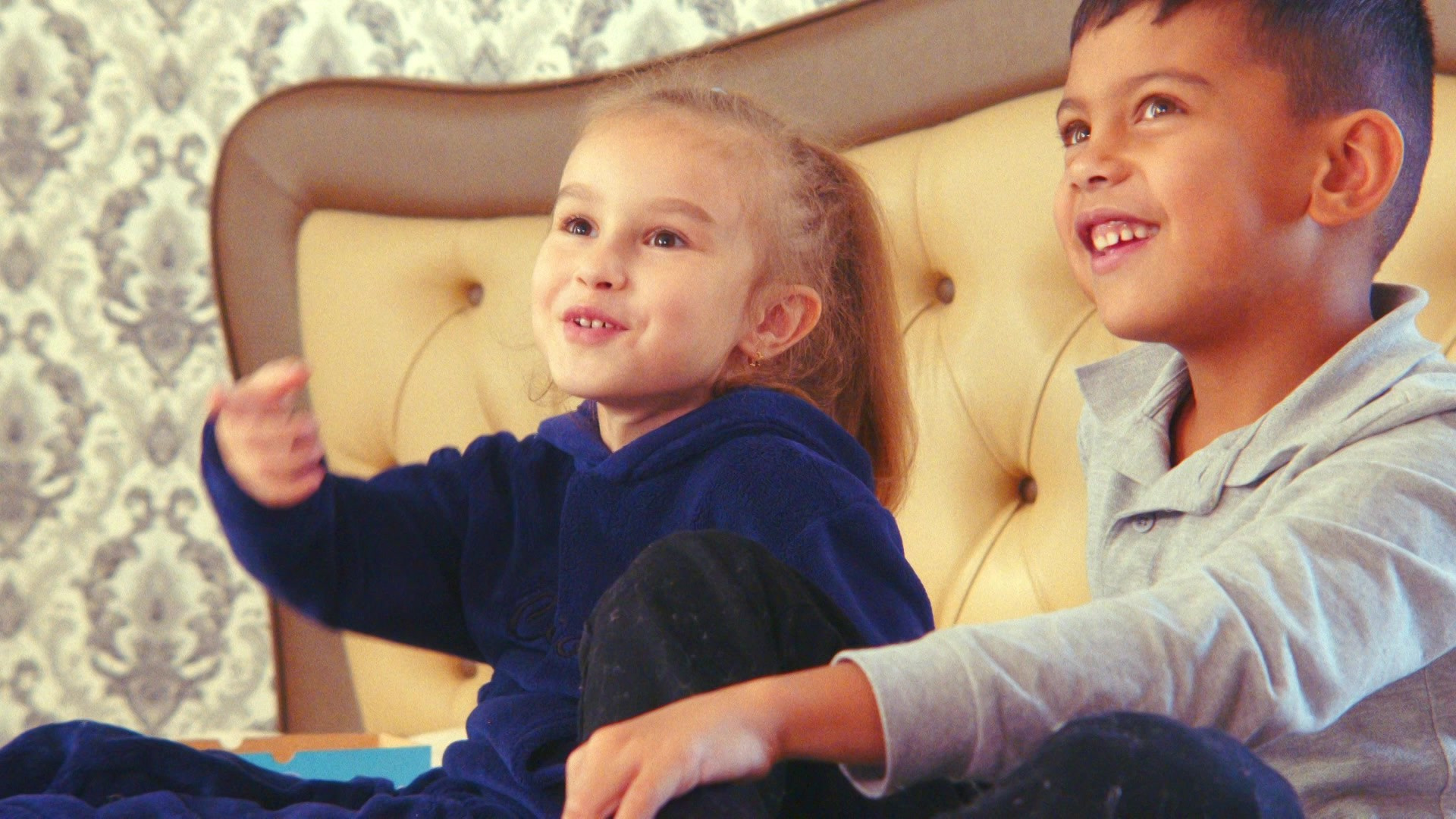 Promo. Zauglom — креативная продакшн-компания полного цикла