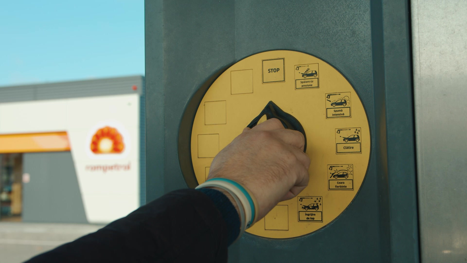 Promo. Zauglom — креативная продакшн-компания полного цикла