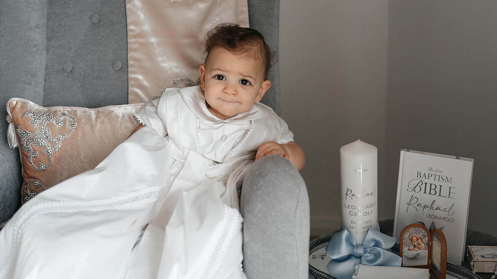 Christmas mini sessions 2020| Sydney. Newborn and family photographer. Hills District. Sydney