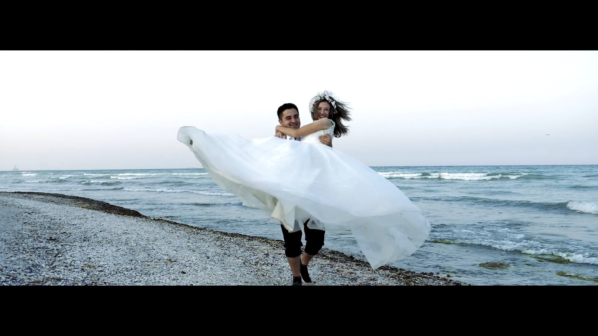 Videograf de nunta Constanta, Bucuresti. MCM Happy Studio – Fotograf și Videograf Nuntă