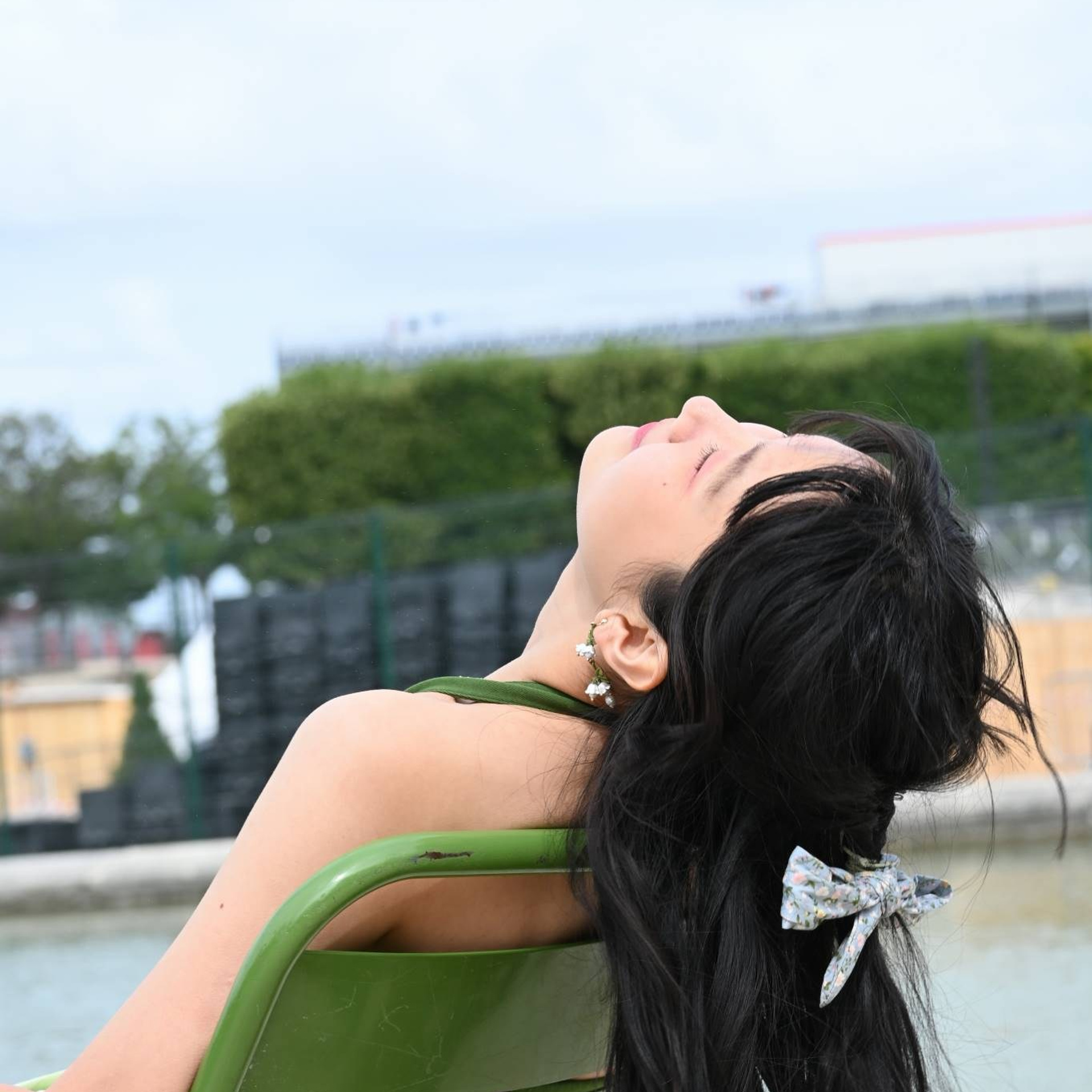 AmongLeavesAndLight. Lifestyle & Travel Portrait photography in Paris Shyl