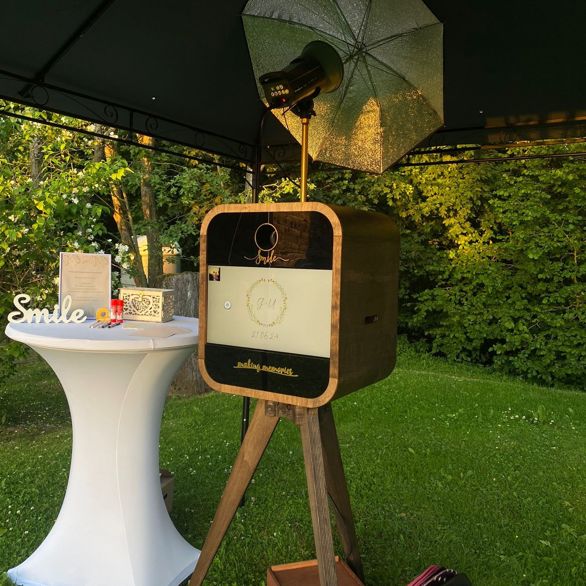 Kāzu fotosesija Jelgavā. Kāzu × Ģimenes notikumu fotografs Edgars Kalniņš