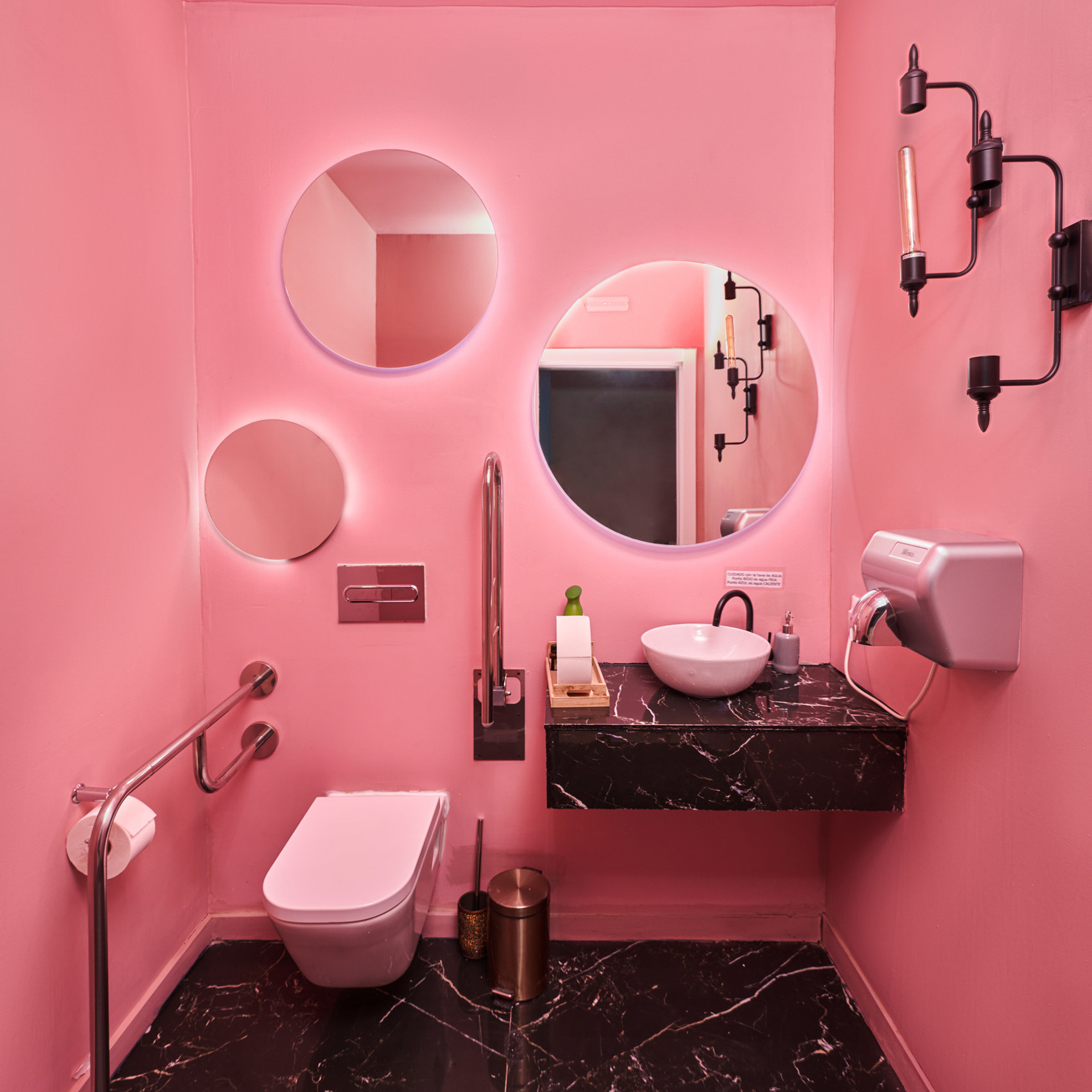 Reviews. Photographer @ Studio | Barcelona — Svyatoslav Usmyal