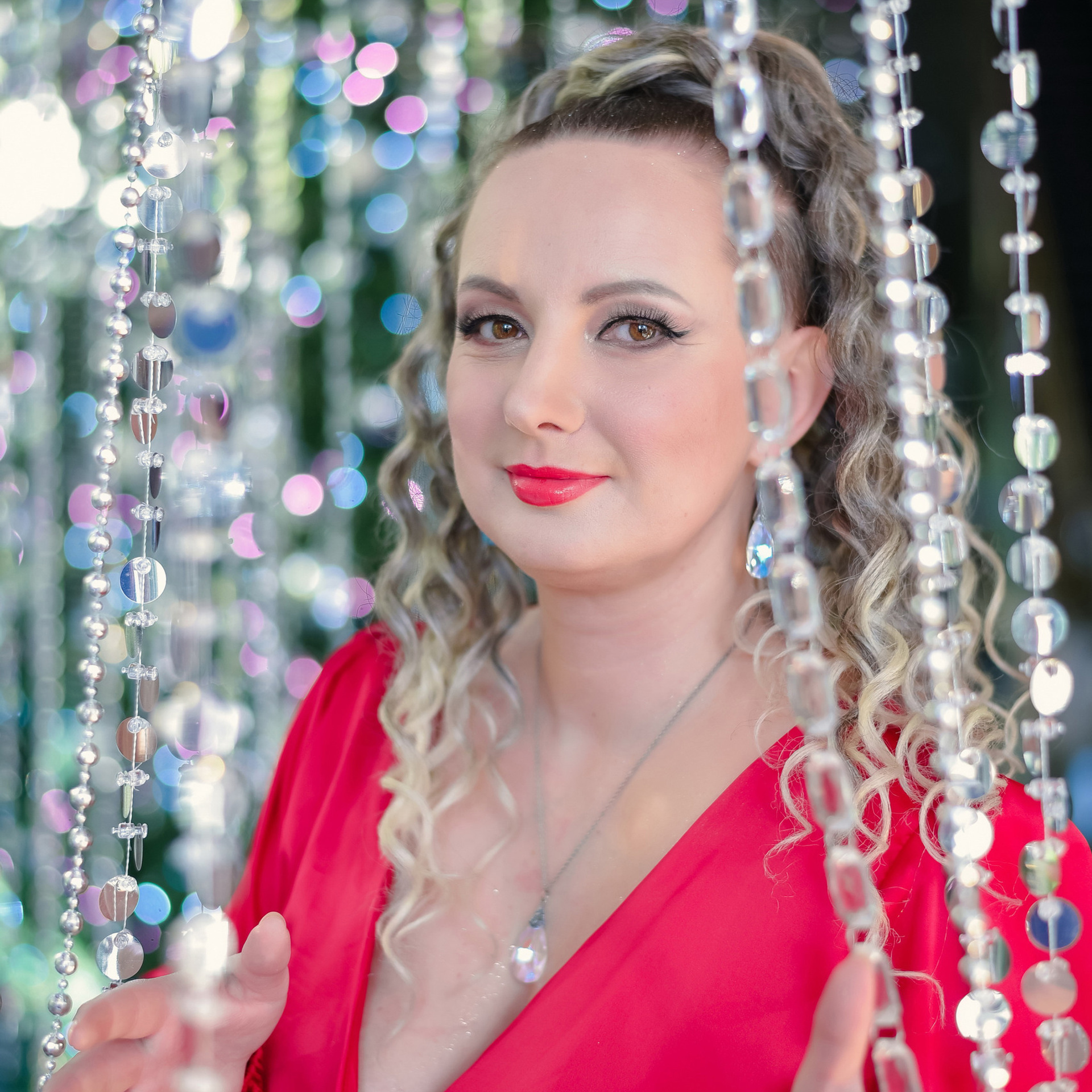 Review. Photographer in Tokyo, Japan