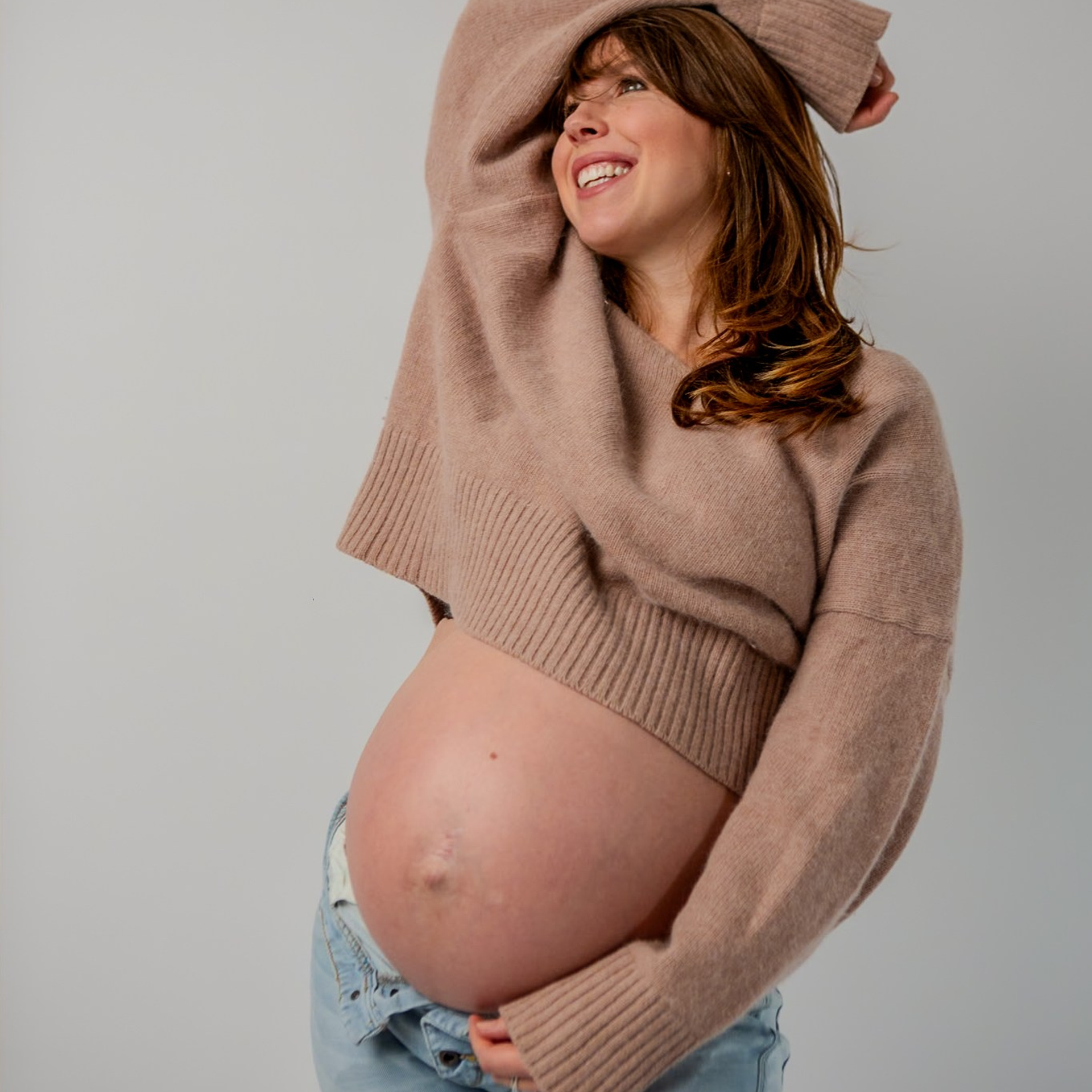  Babybauchshooting  32. Schwangerschaftswoche Paket für Babybauch- und Neugeborenenfotografie Weiteres Babybauch Outfit – 0 €