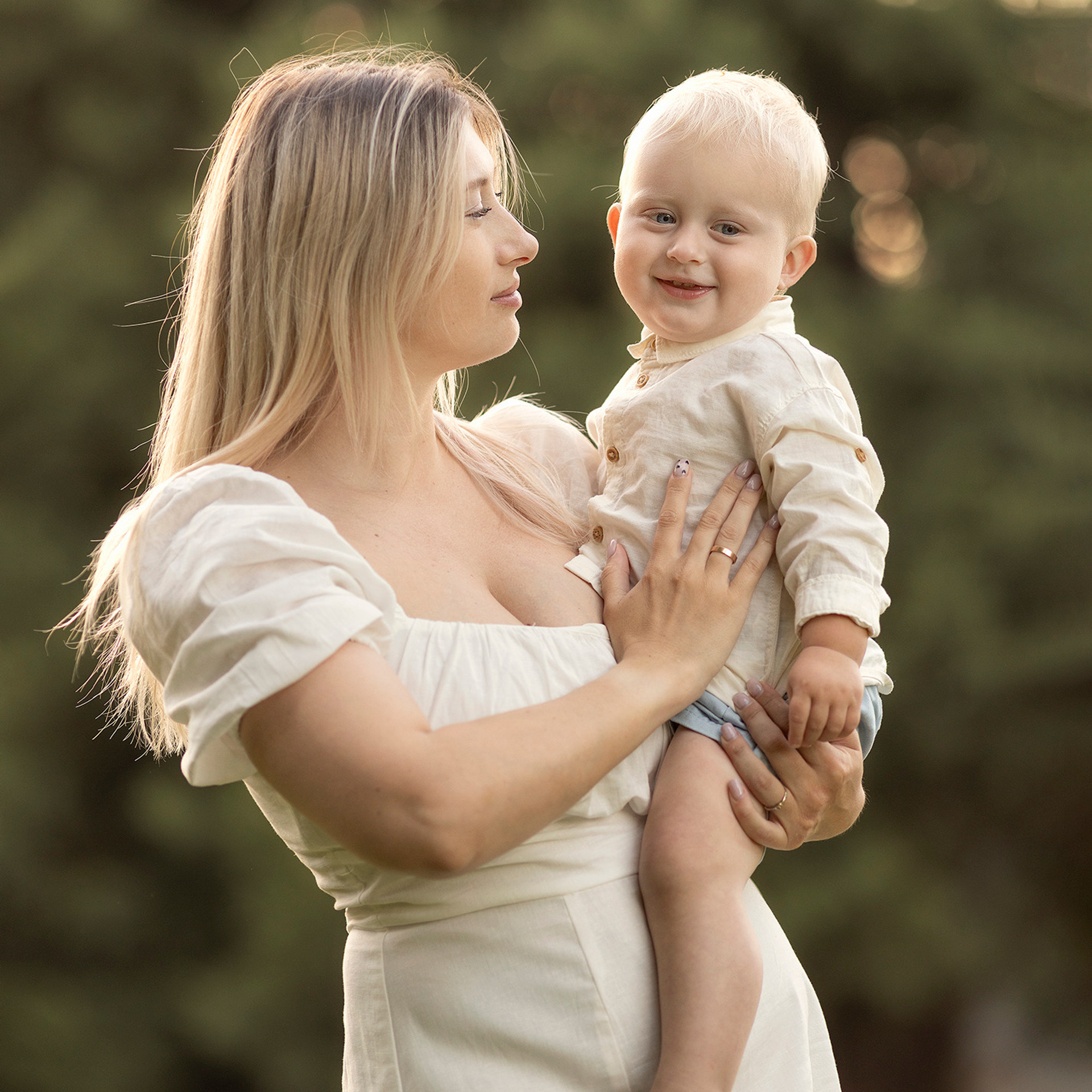 Testimonials. Elena Baldes, family photographer