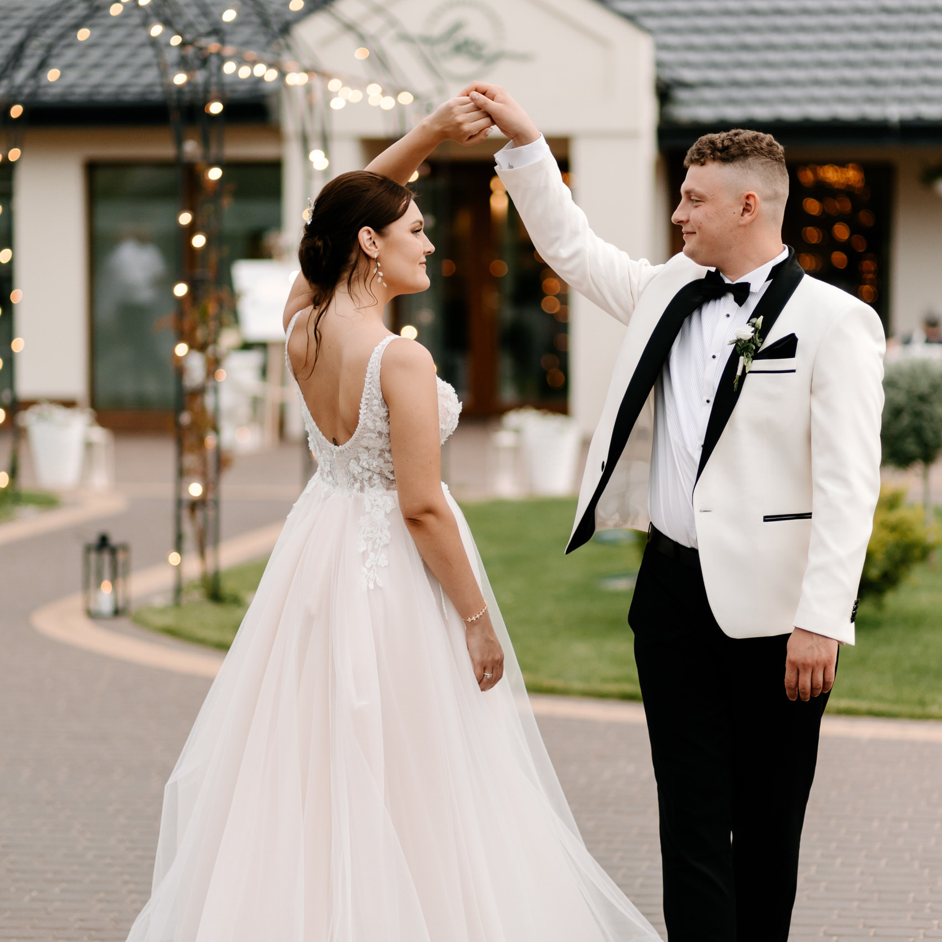 OPINIE • Szpakowicz-studio.pl - Fotograf Aleksander Szpakowicz. Fotograf Ślubny Warszawa - Sesje Biznesowe Rodzinne Eventy