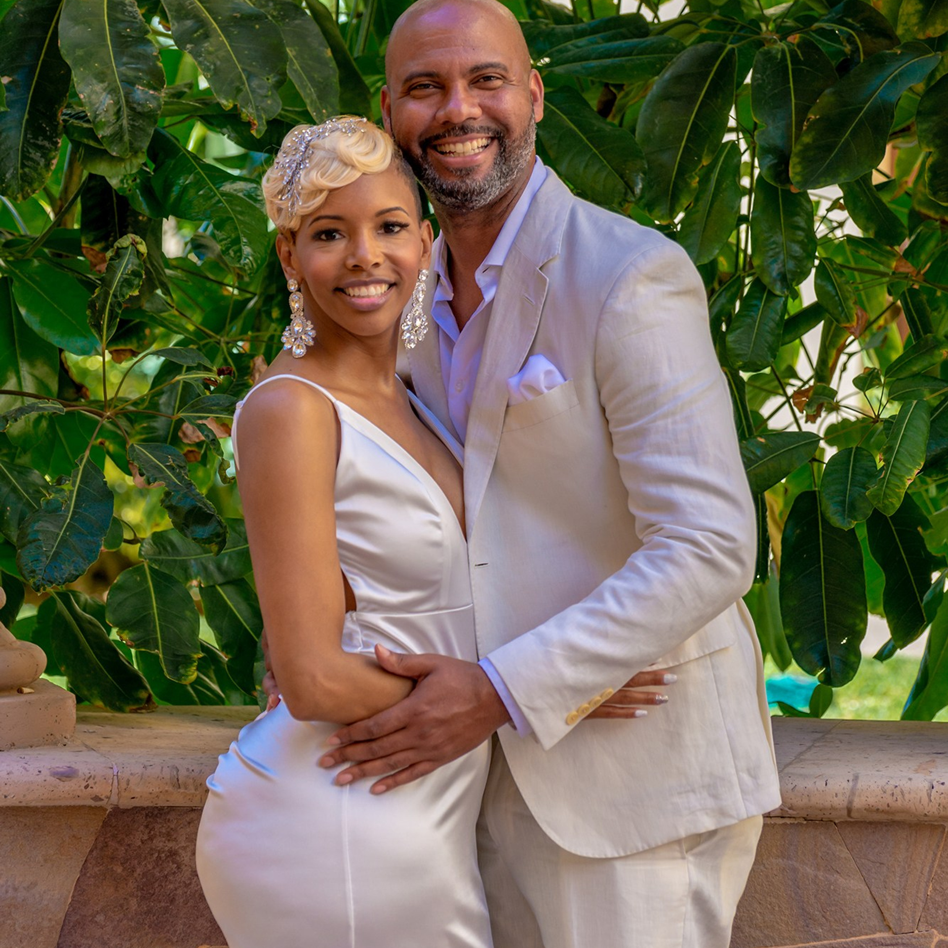 Destination Wedding Photographer in Los Cabos, Authentic Stories by the Sea. Wedding & Family Photographer in Los Cabos – Izrael Reyna Photography