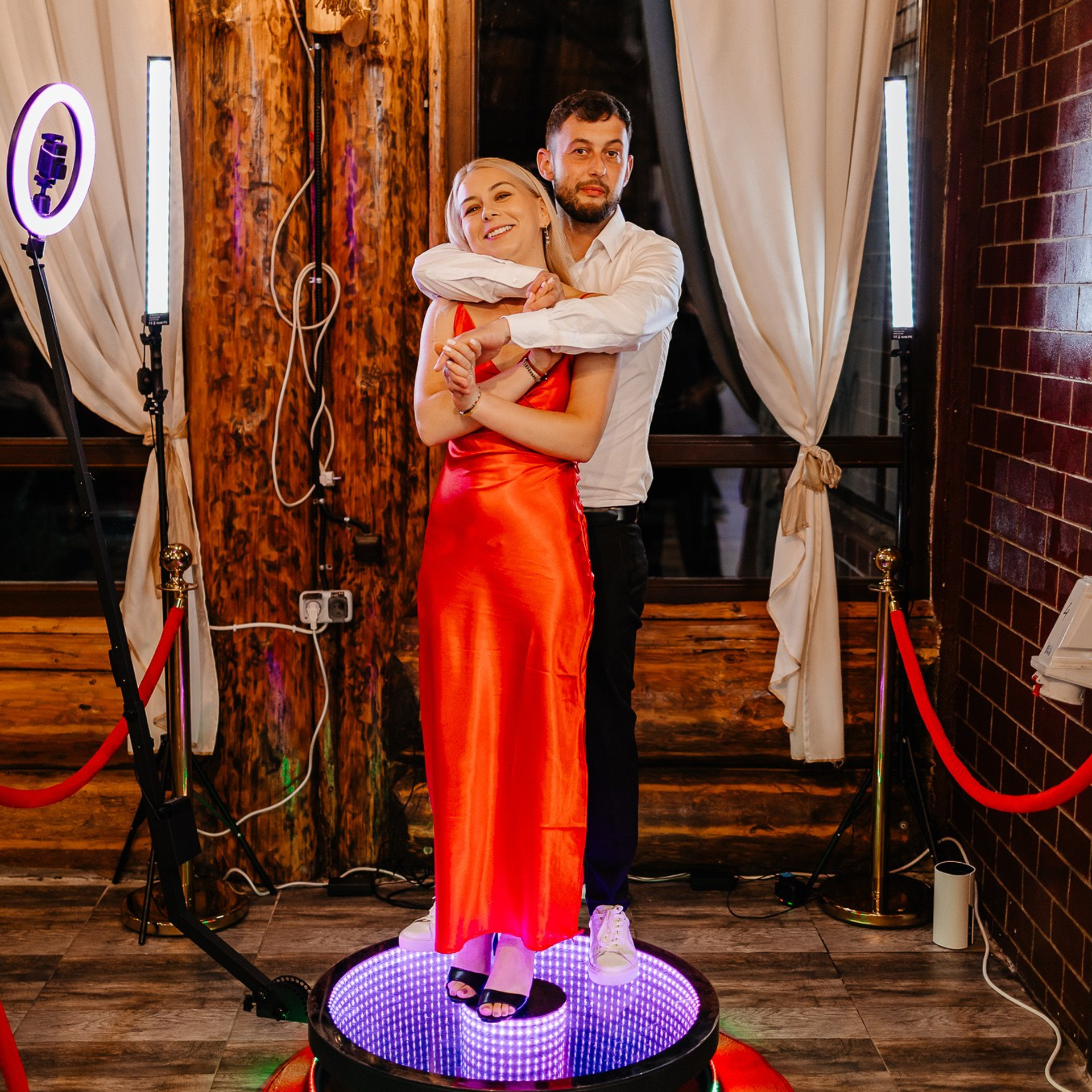 Avans platformă 360 Infinity VIDEO BOOTH