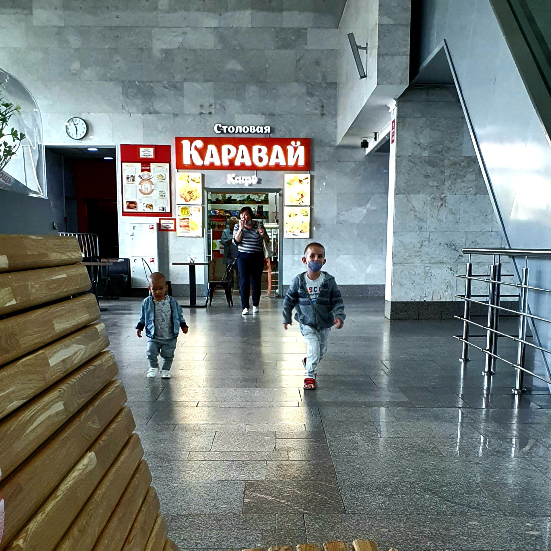 Street фото. Consultation on printing in various magazines, illustrations for books