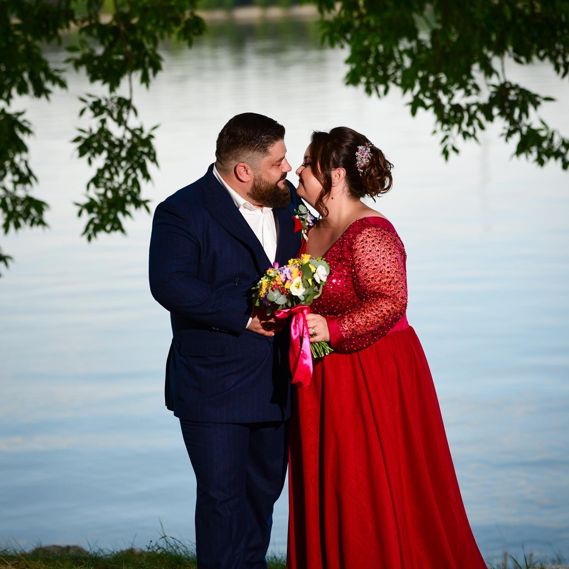 Recenzii. Daniel Cioc - Fotograf profesionist în București, specializat în evenimente, nunta, botez, corporate, portret și boudoir