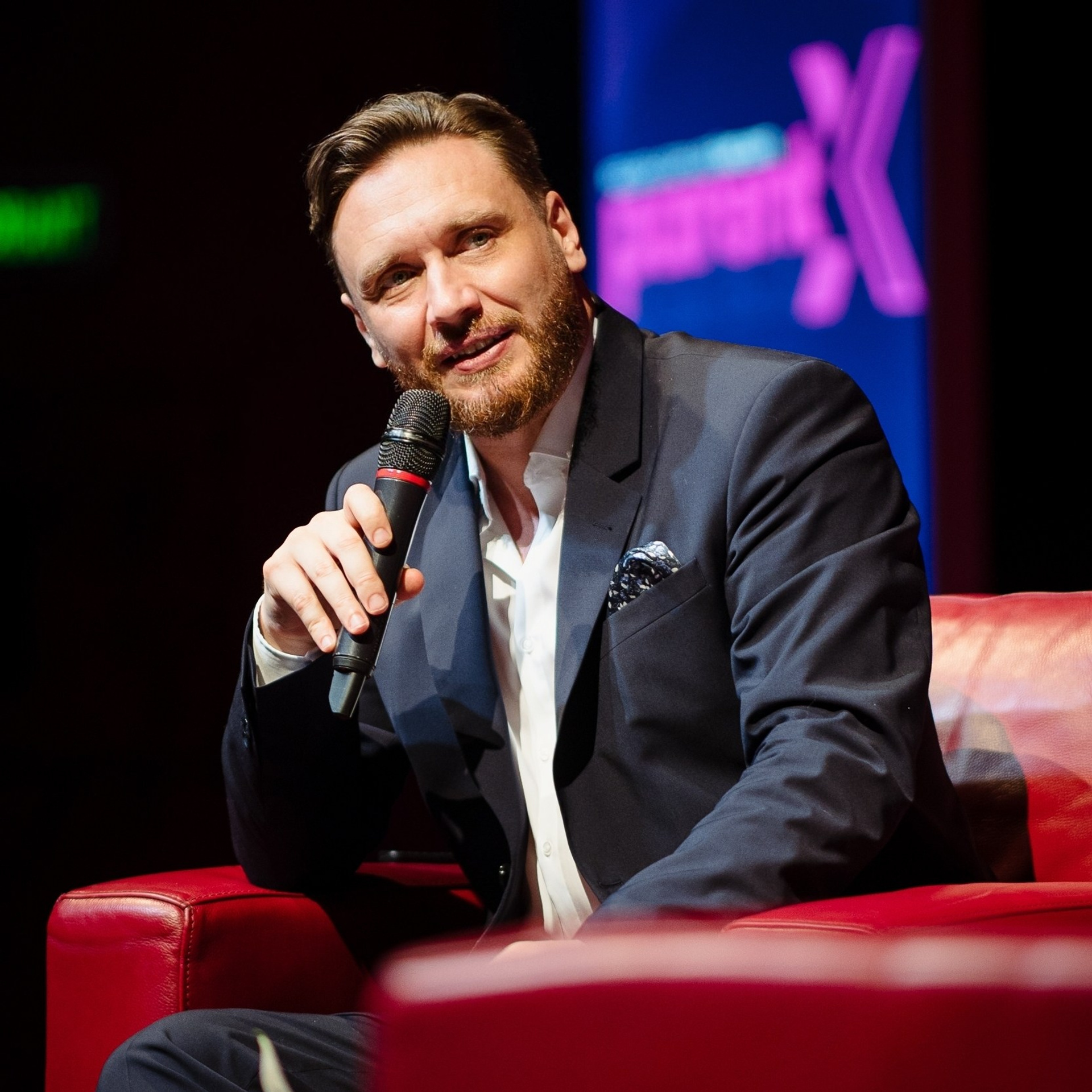 Recenzii. Daniel Cioc - Fotograf profesionist în București, specializat în evenimente, nunta, botez, corporate, portret și boudoir