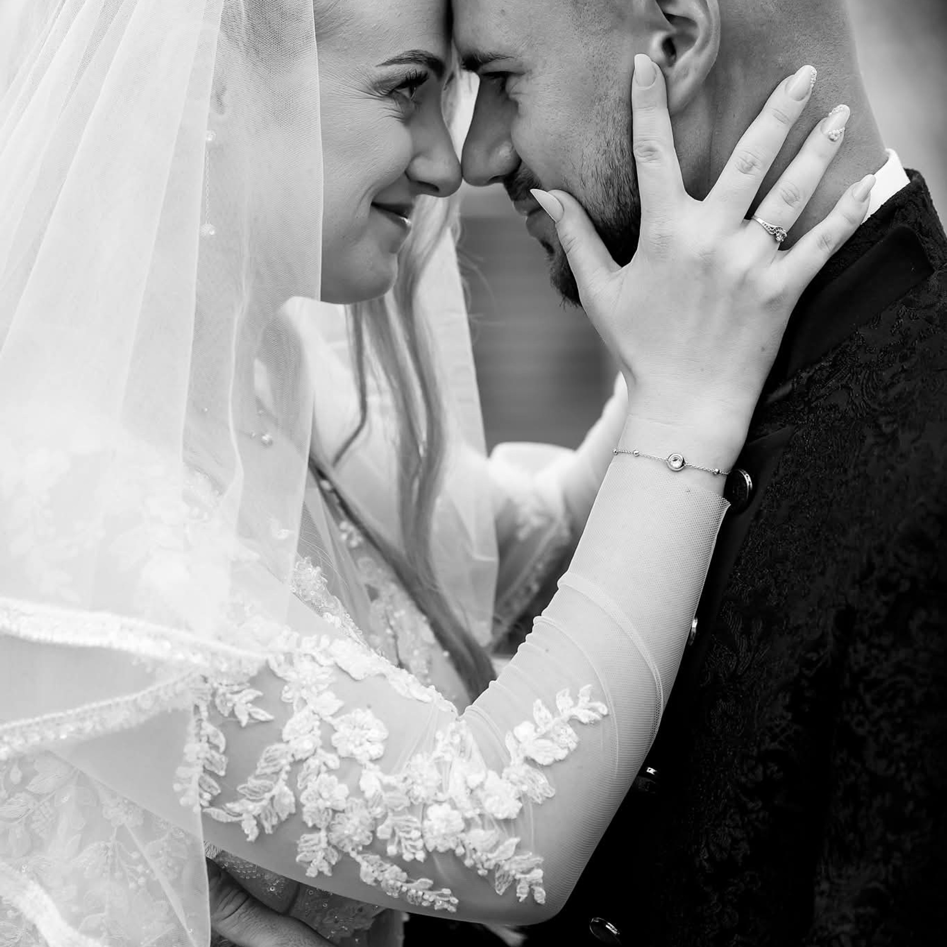Recenzii Website. Dream Studio Galați – ședințe foto profesionale pentru familie, portrete și evenimente