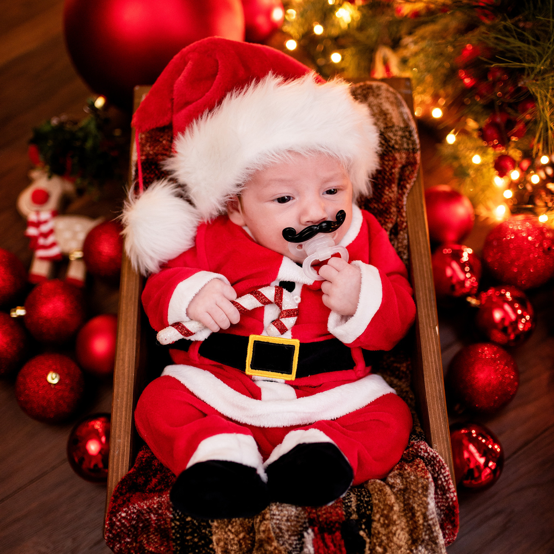 Επαγγελματική φωτογράφιση εγκυμοσύνης και νεογέννητου στη Ρόδο. Φωτογράφος νεογέννητων στη Ρόδο. Φωτογράφιση εγκυμοσύνης