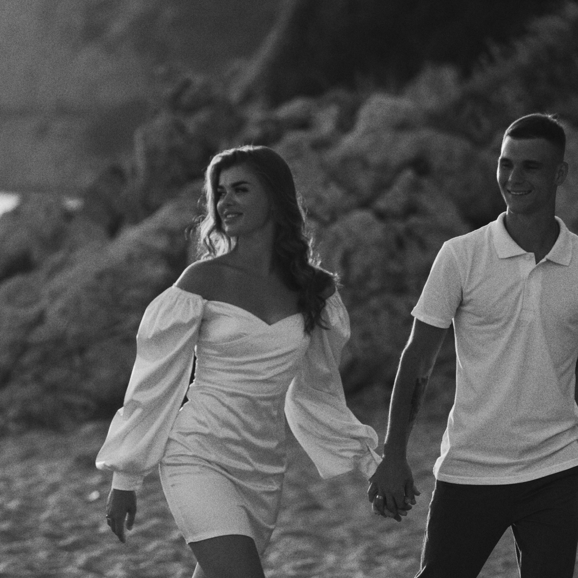 Sunset.Beach. Love story on Cleopatra beach at sunset. Alanya. Alsu Develi, Photographer in Turkey, Alanya, Side, Belek, Antalya, Kemer, Turkiye. Photoshooting in Alanya. Photosession in Belek, Side