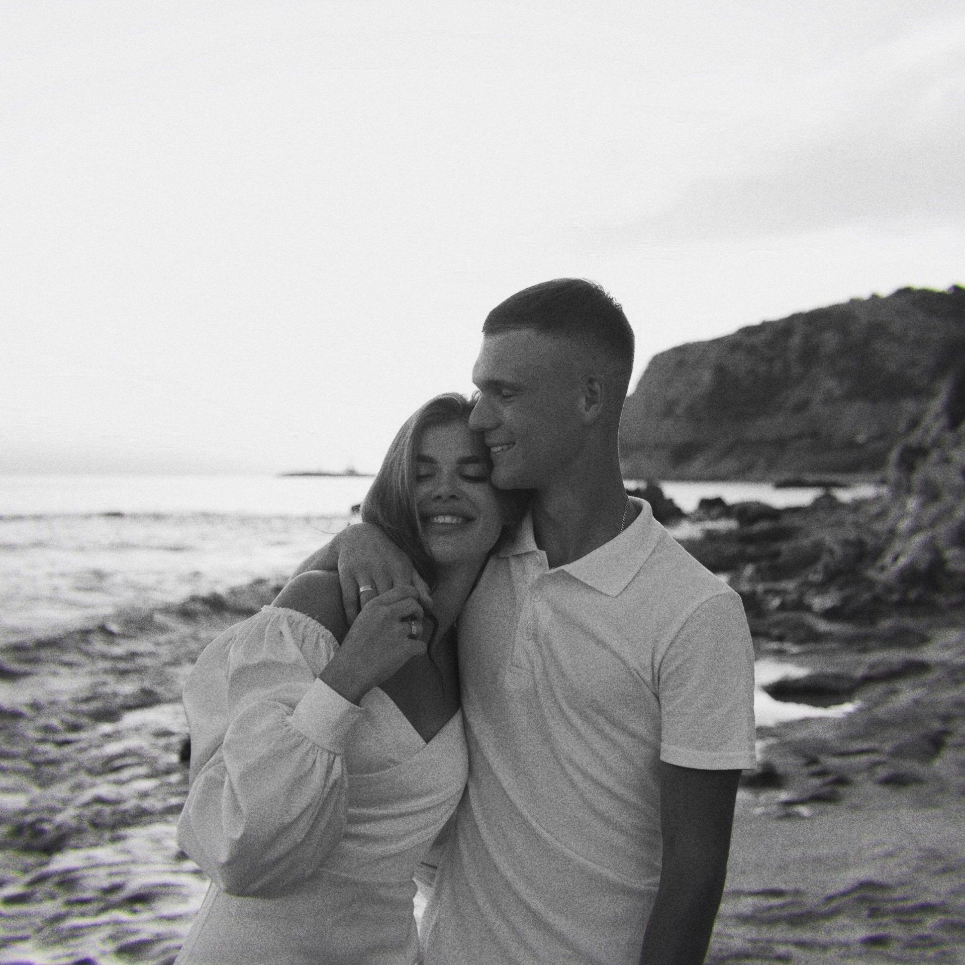 Sunset.Beach. Love story on Cleopatra beach at sunset. Alanya. Alsu Develi, Photographer in Turkey, Alanya, Side, Belek, Antalya, Kemer, Turkiye. Photoshooting in Alanya. Photosession in Belek, Side