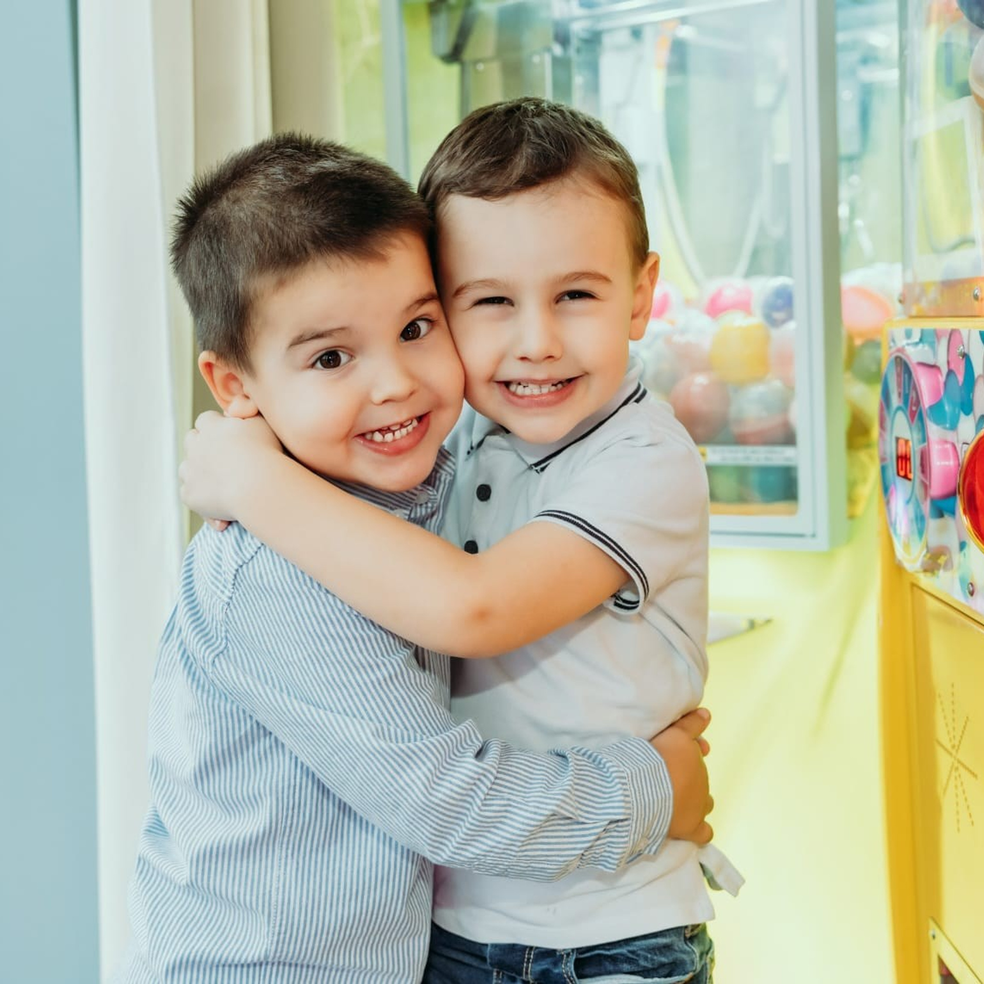 RECENZIJE. DEČIJI FOTOGRAF BEOGRAD|NOVOGODISNJE FOTOGRAFISANJE|CAKE SMASH