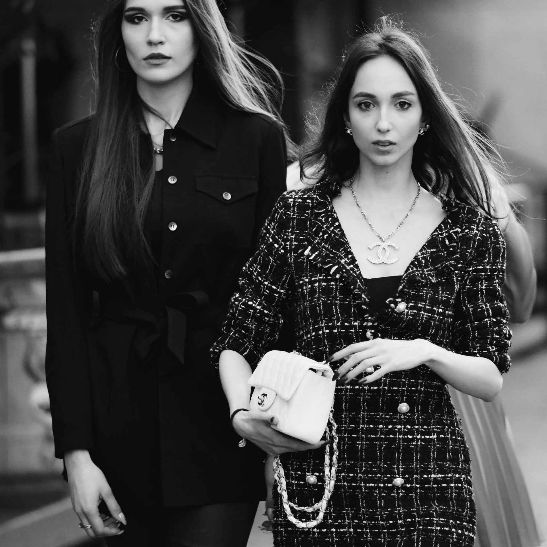 Elvyros mergvakaris. Photographer from Vilnius