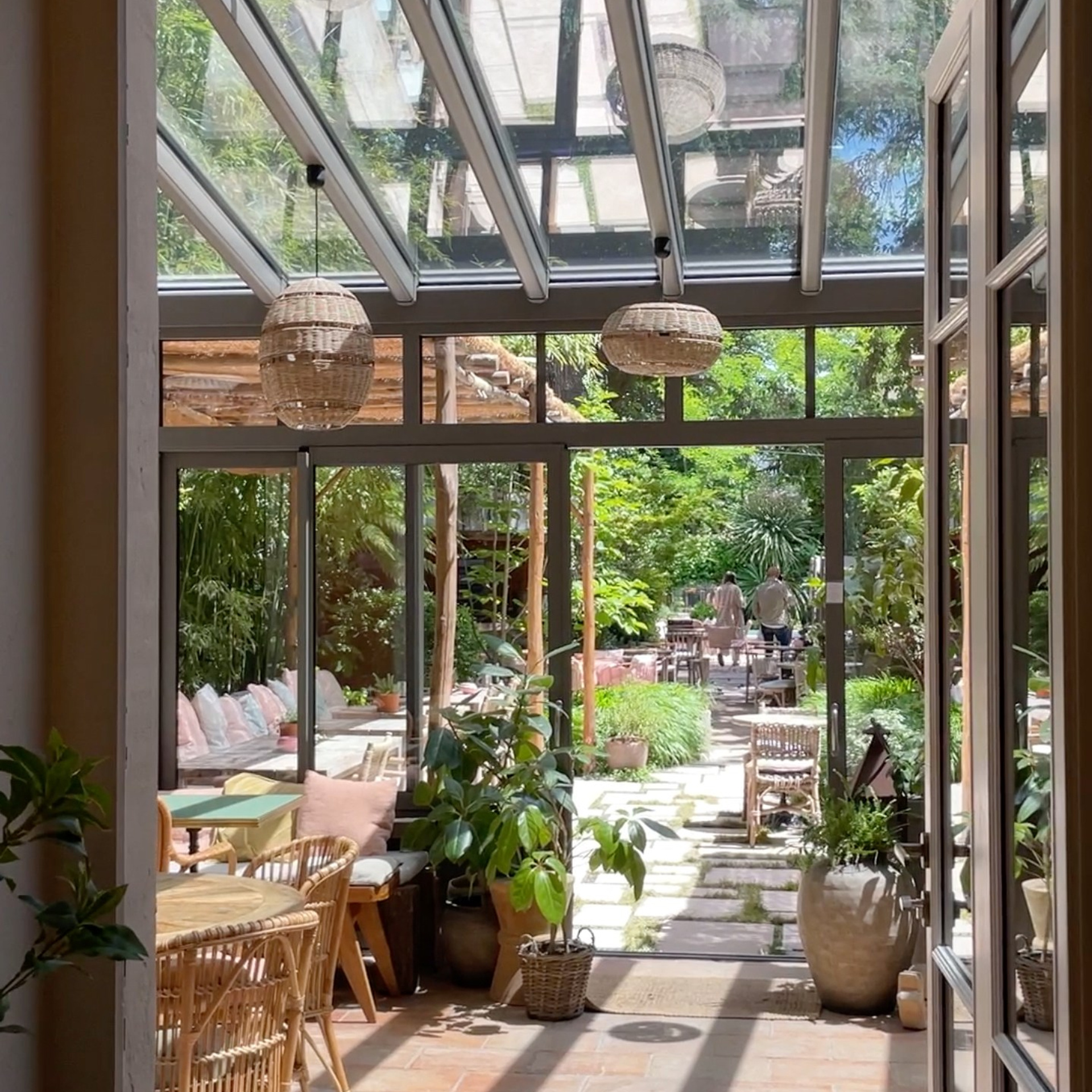 Séance photo de marque personnelle pour psychologue à Blagnac. Eugénie Smirnova — Photographe à Toulouse et dans le Sud-Ouest