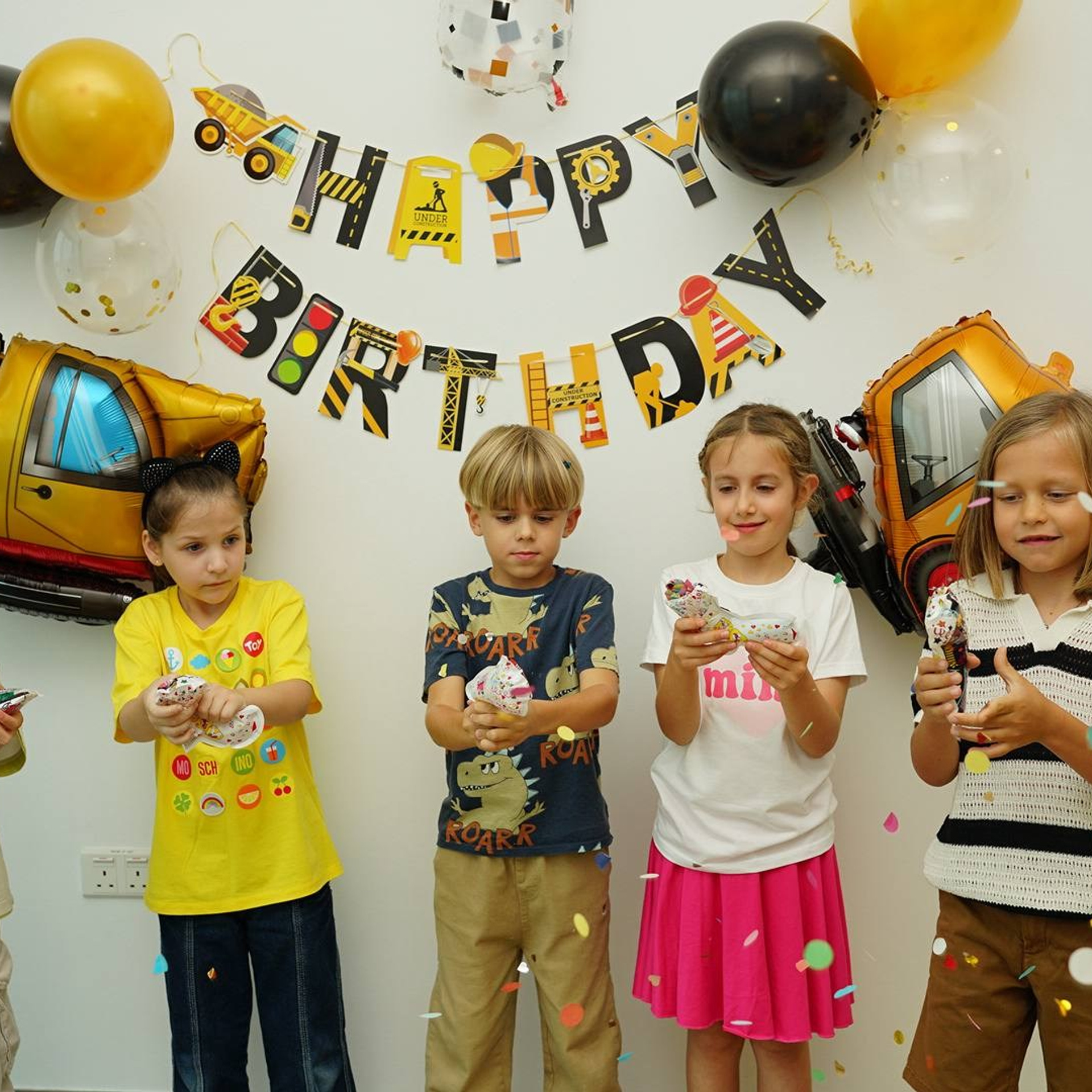 🎂 Birthday Photoshoot Abu Dhabi, Dubai | Professional Kids Birthday Photography. Professional Photographer Abu Dhabi, Dubai — Yulia Ismoilova | 2025