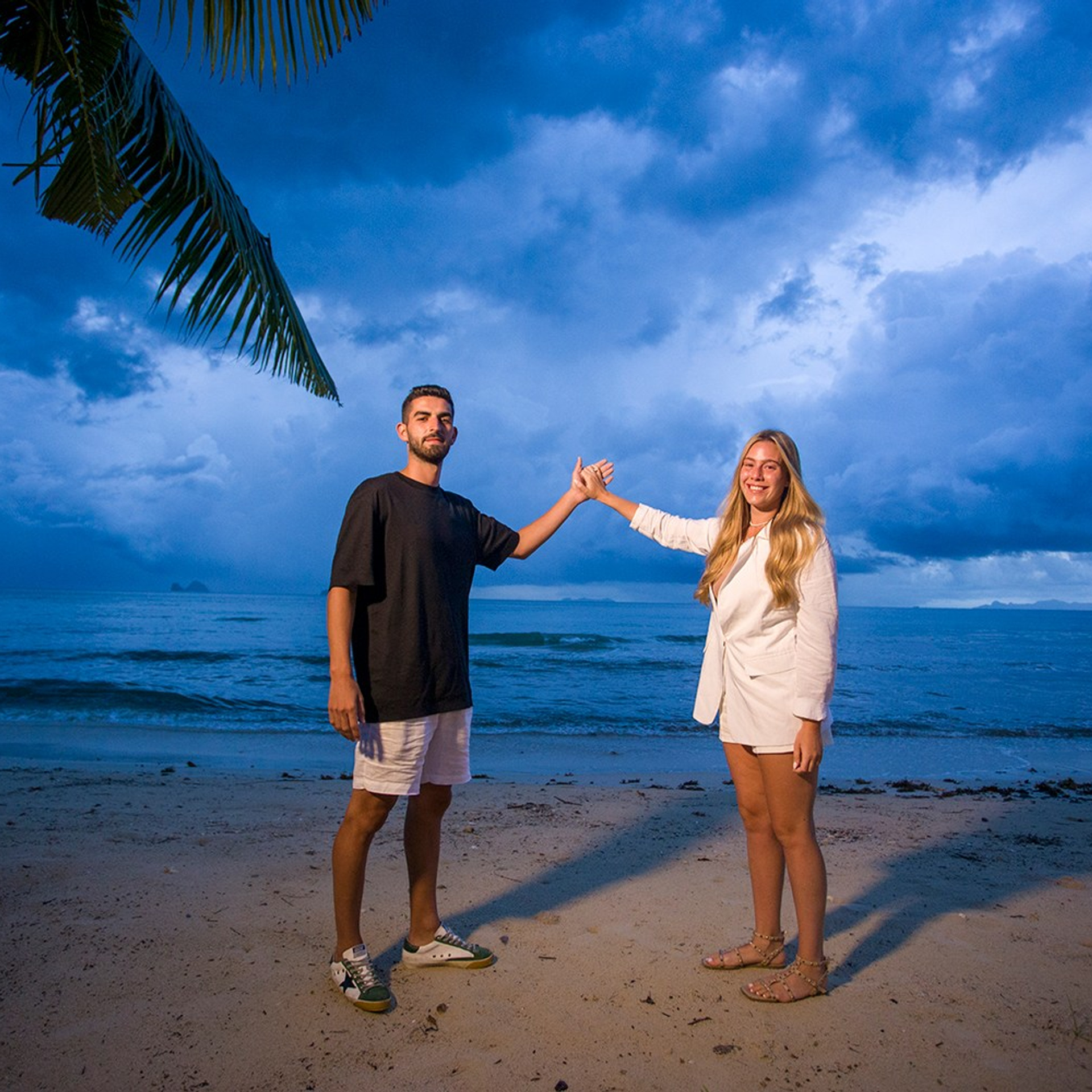 Photo. Romantic proposal on Koh Samui, Thailand