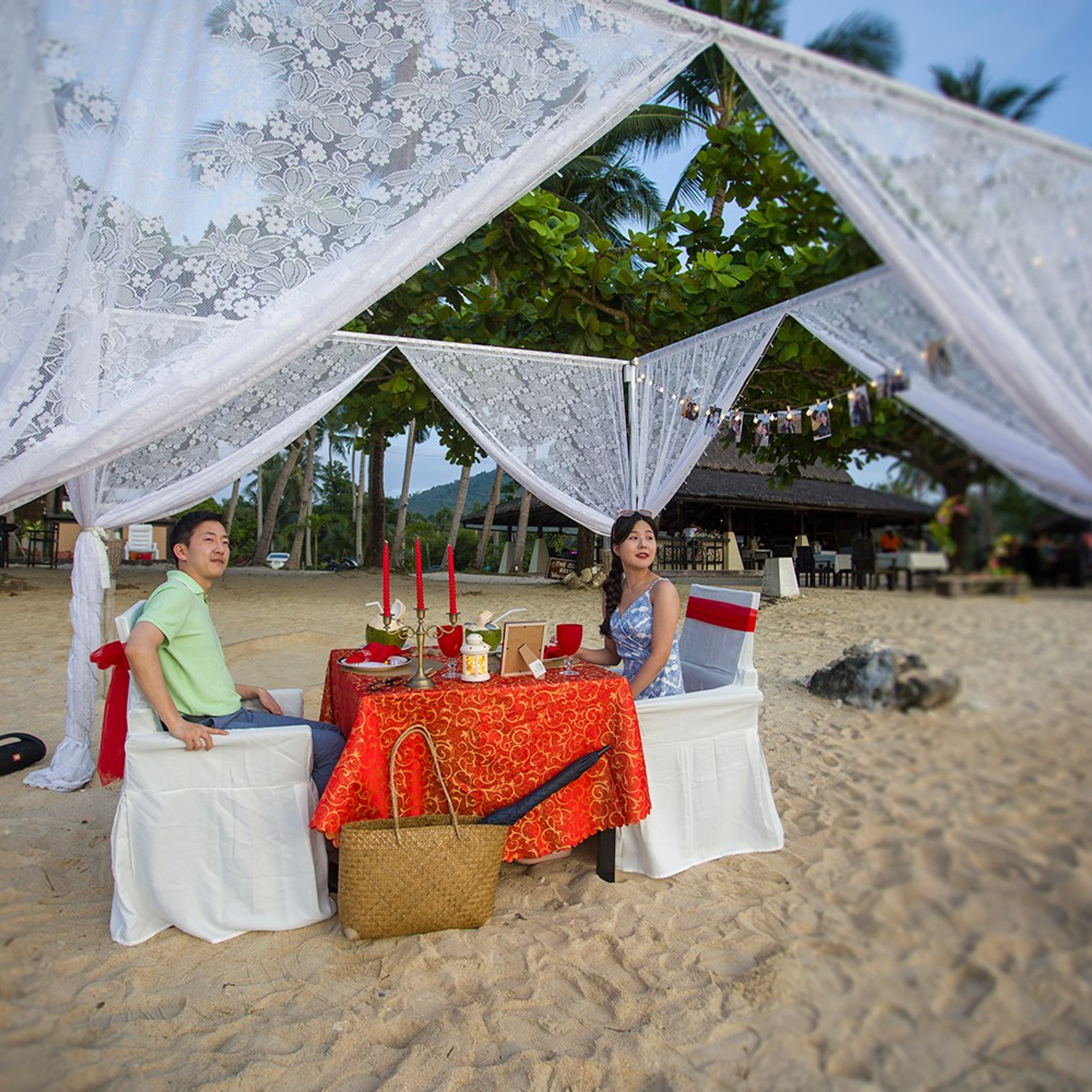 Photo. Romantic proposal on Koh Samui, Thailand