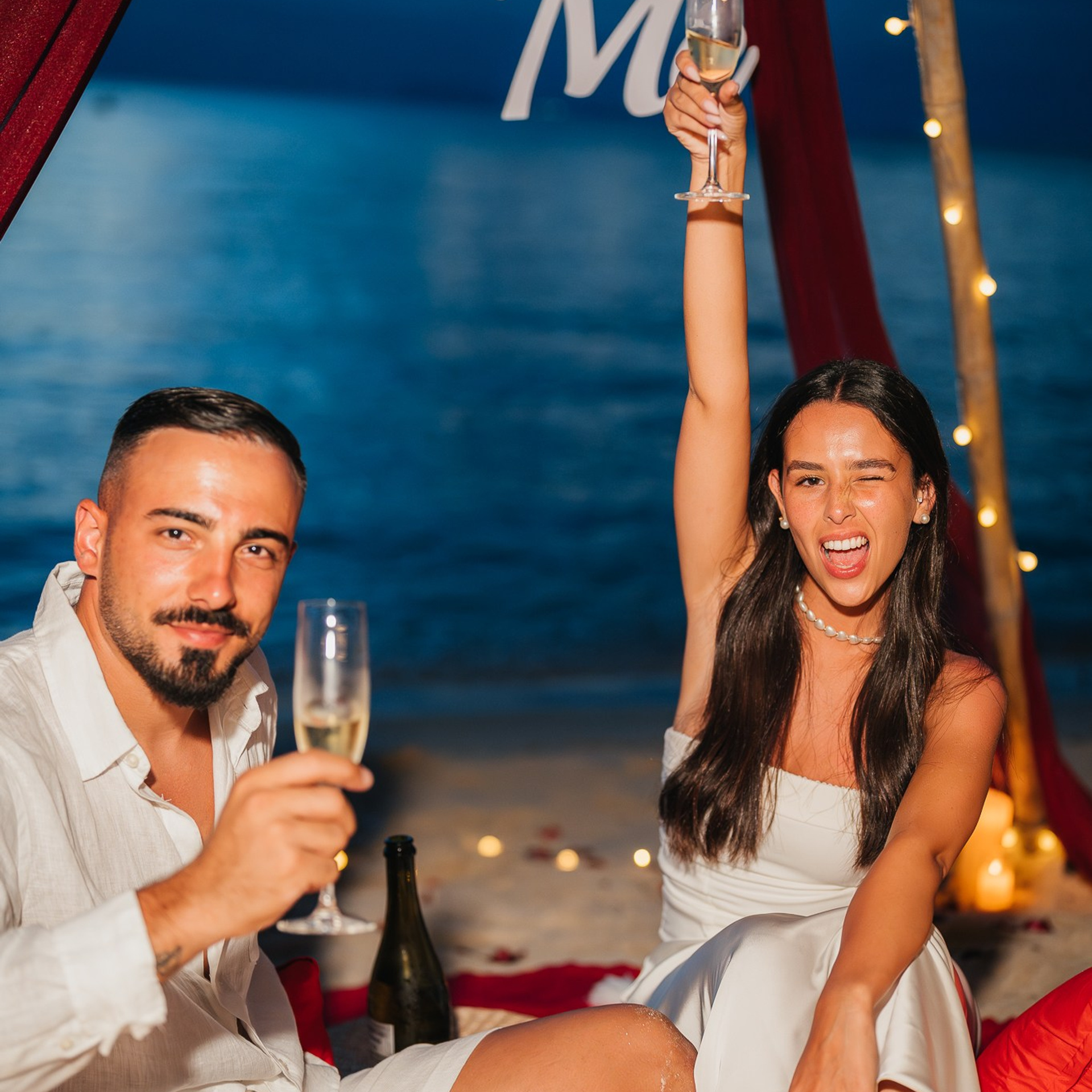 Photo. Romantic proposal on Koh Samui, Thailand