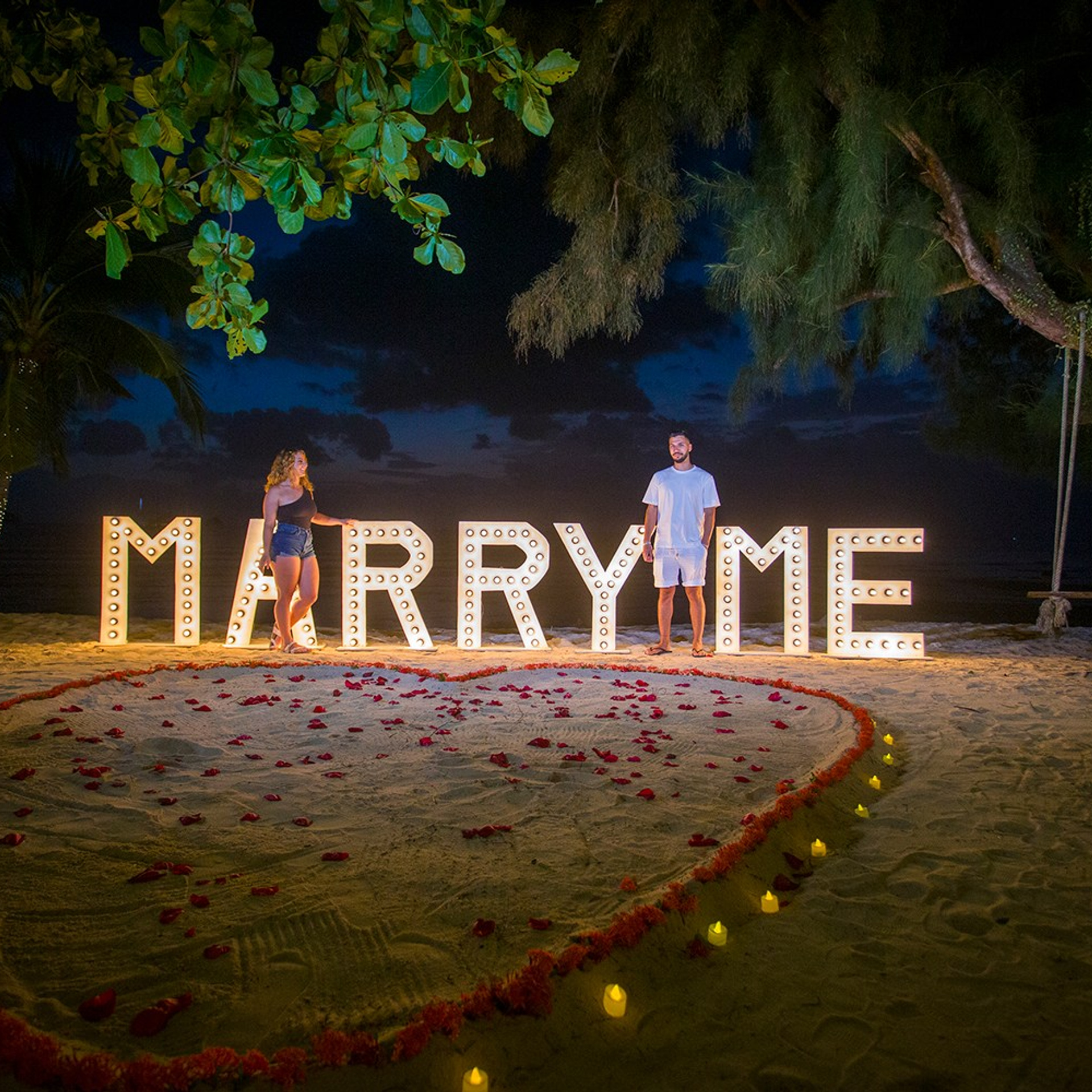 Photo. Romantic proposal on Koh Samui, Thailand