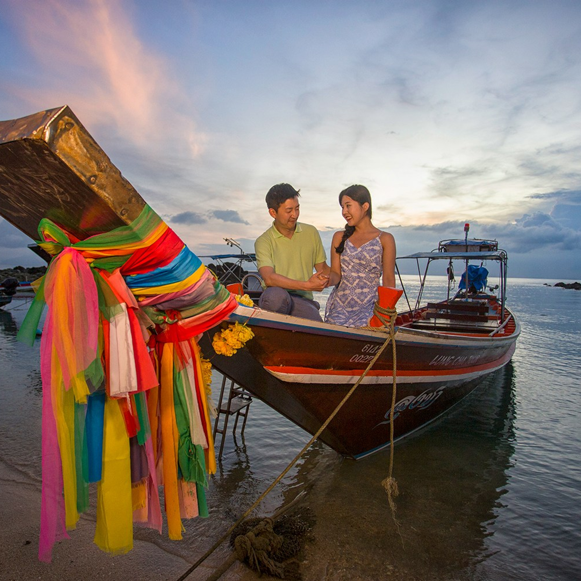 Photo. Romantic proposal on Koh Samui, Thailand